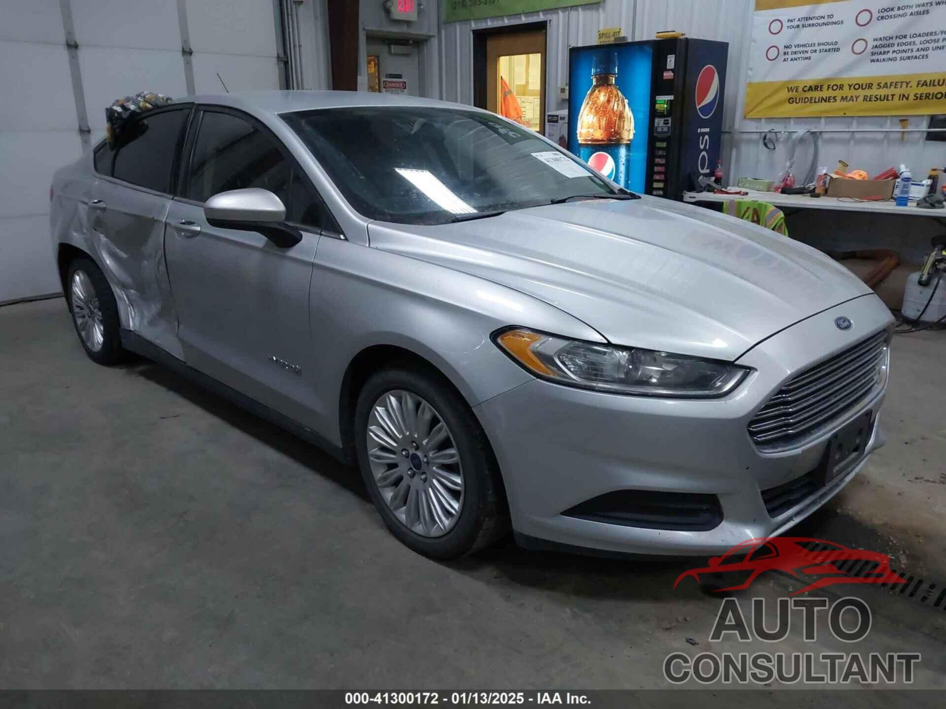 FORD FUSION HYBRID 2015 - 3FA6P0UU8FR172343