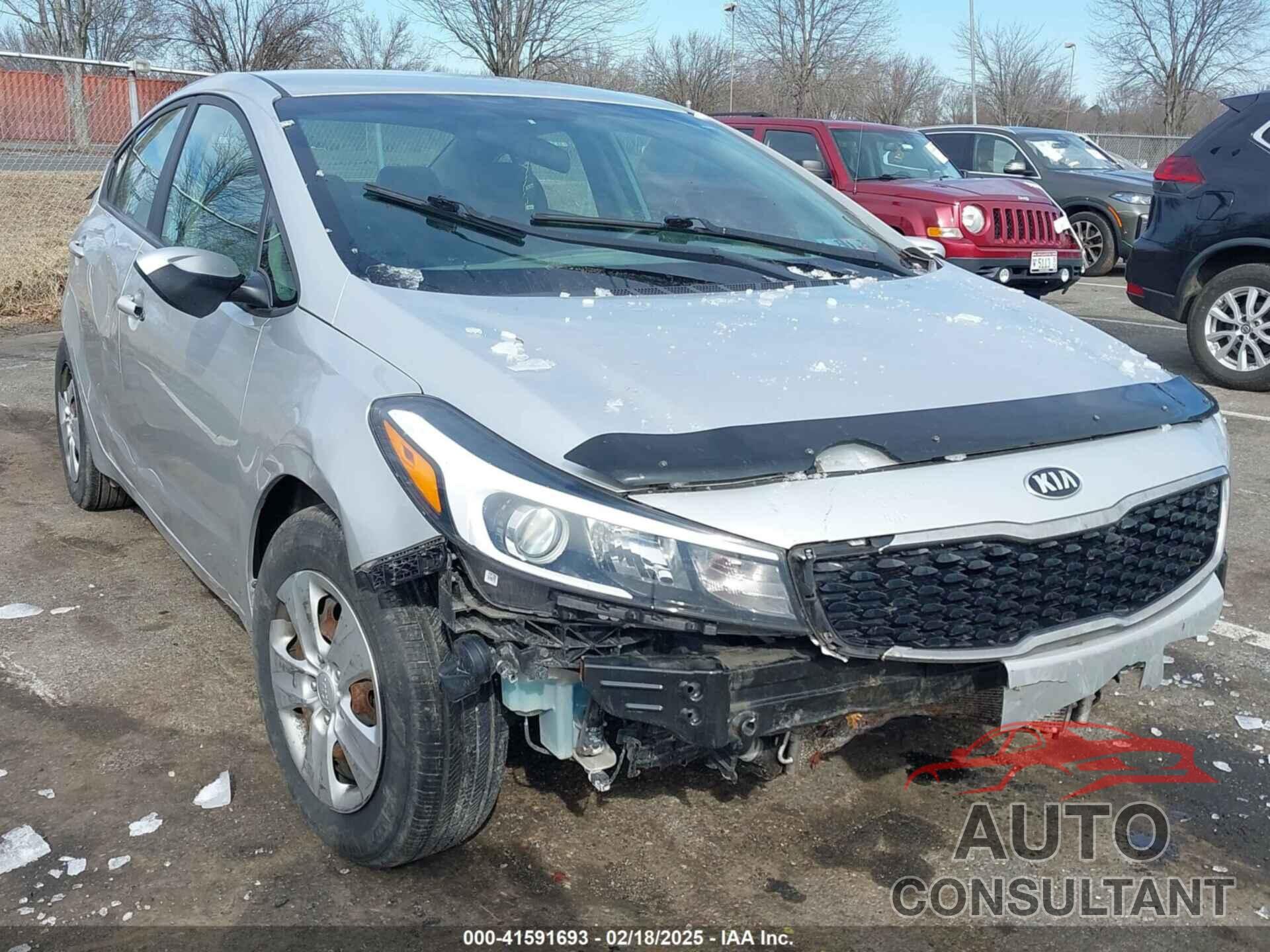 KIA FORTE 2017 - 3KPFK4A70HE028584