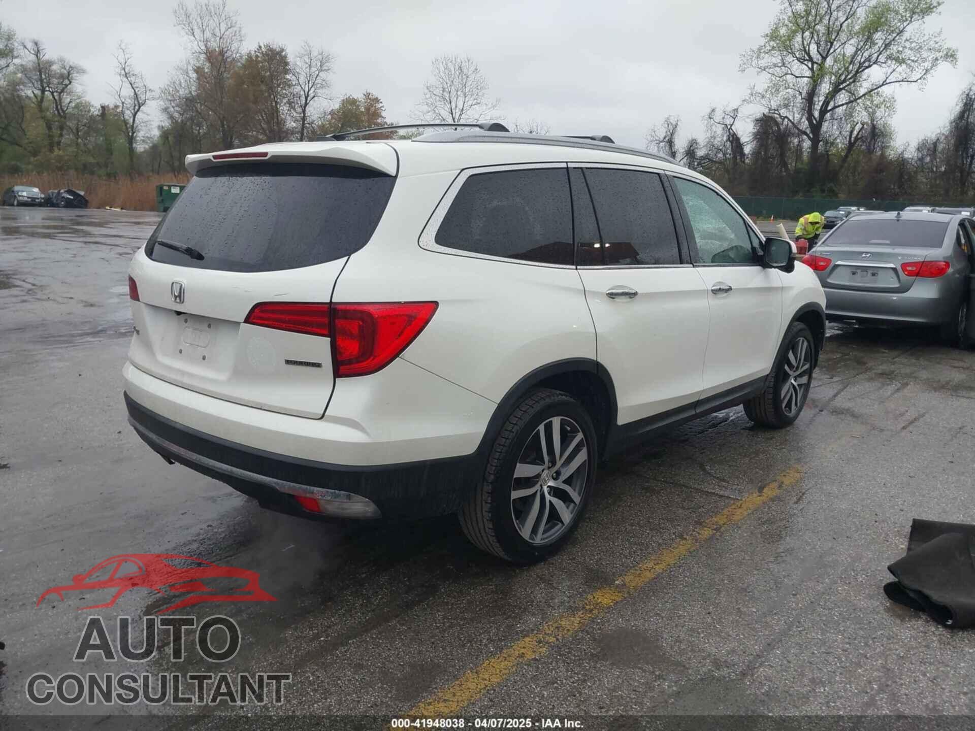 HONDA PILOT 2016 - 5FNYF5H91GB016348