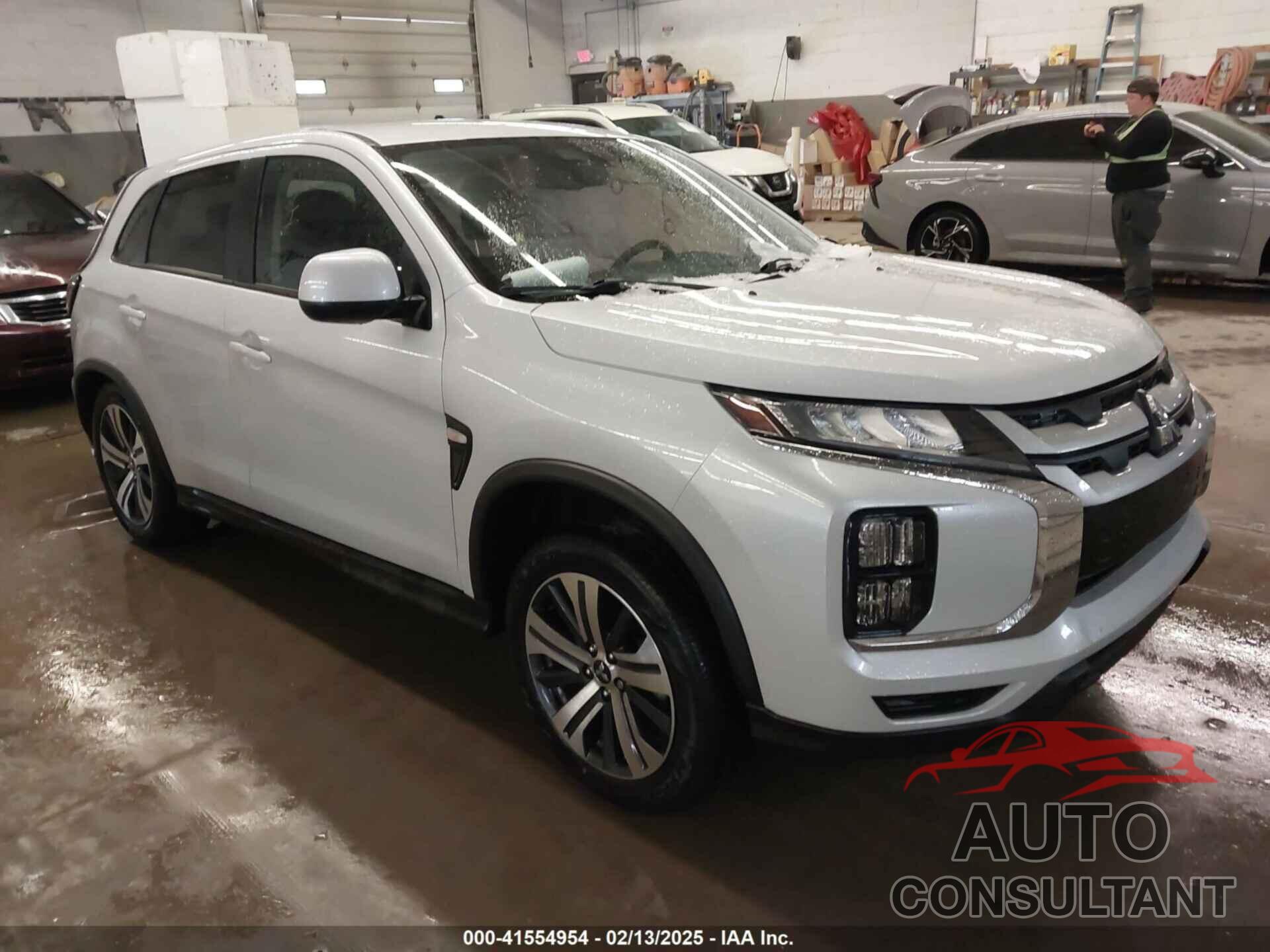 MITSUBISHI OUTLANDER SPORT 2023 - JA4ARUAU3PU016211