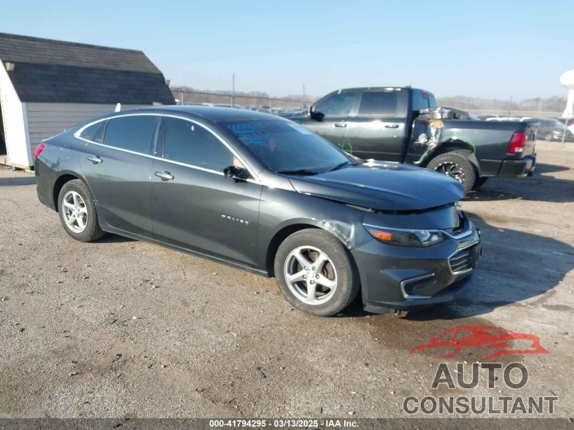 CHEVROLET MALIBU 2017 - 1G1ZB5ST5HF217468