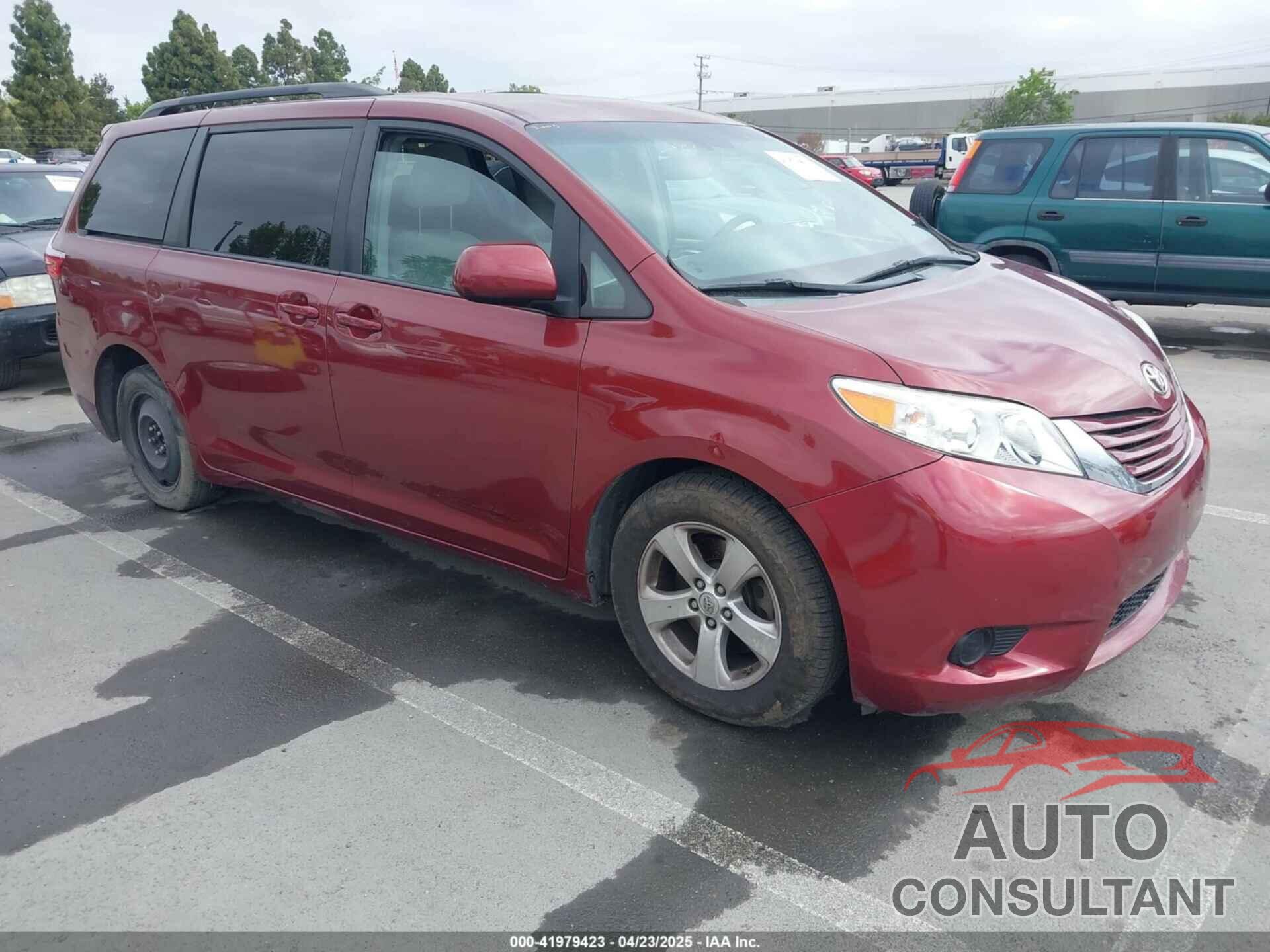 TOYOTA SIENNA 2015 - 5TDKK3DC3FS603085