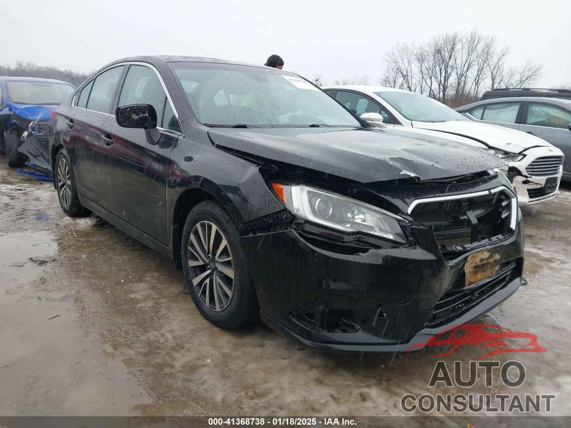 SUBARU LEGACY 2019 - 4S3BNAF63K3010129