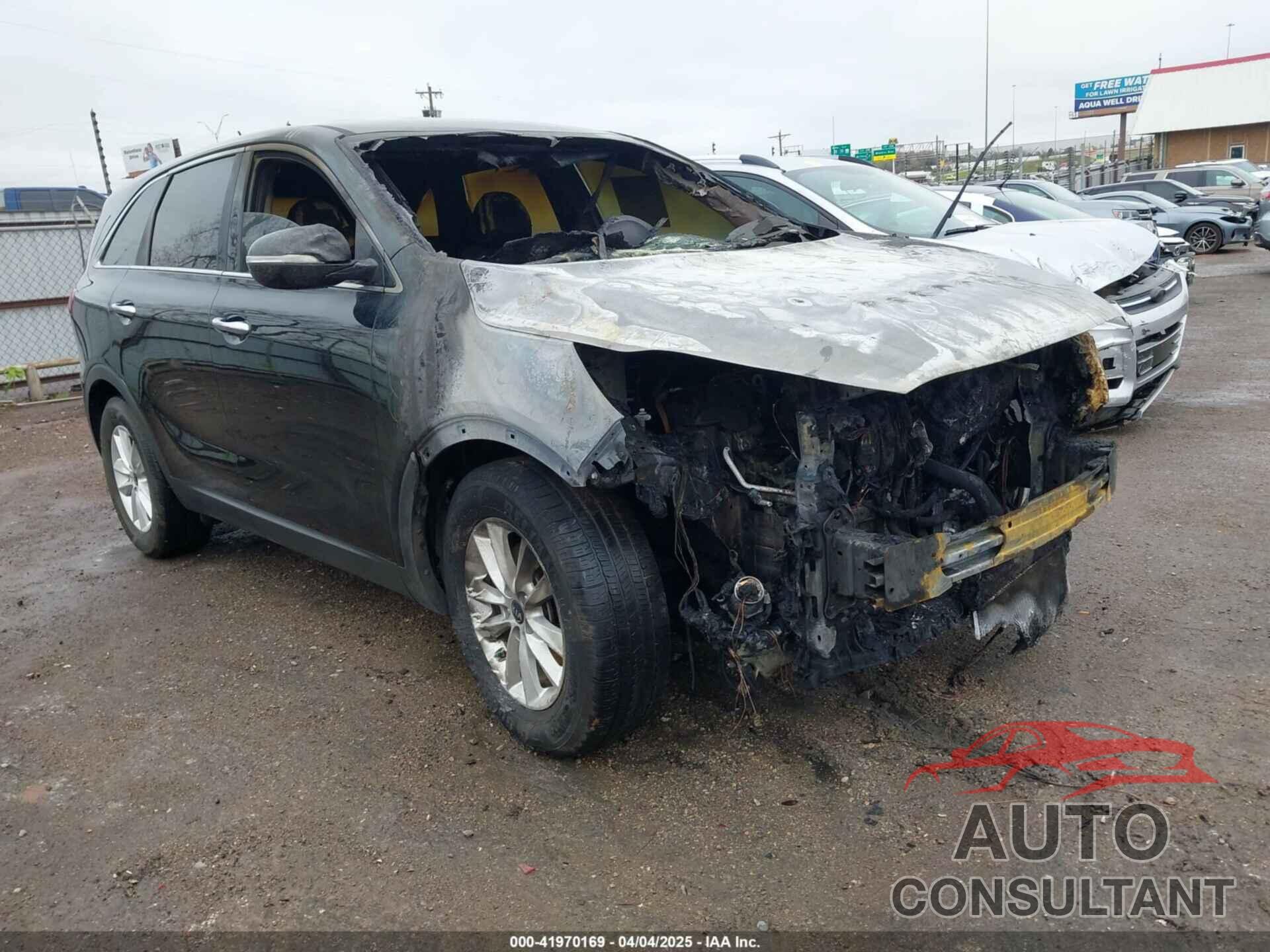 KIA SORENTO 2019 - 5XYPG4A33KG575006