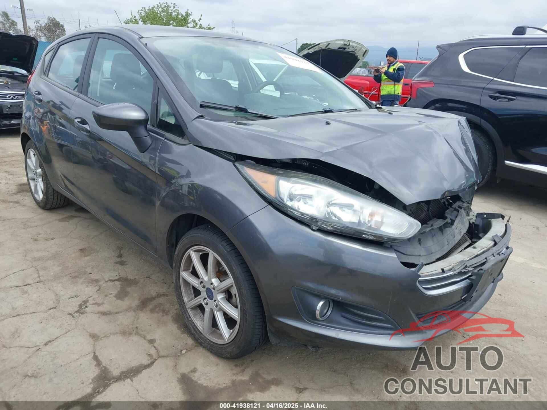 FORD FIESTA 2018 - 3FADP4EJ7JM127256