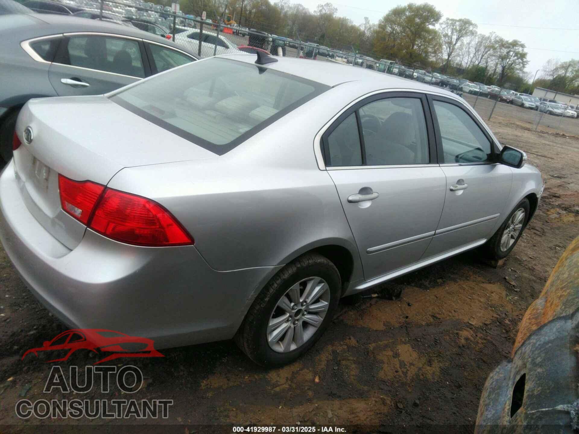KIA OPTIMA 2010 - KNAGG4A8XA5414877