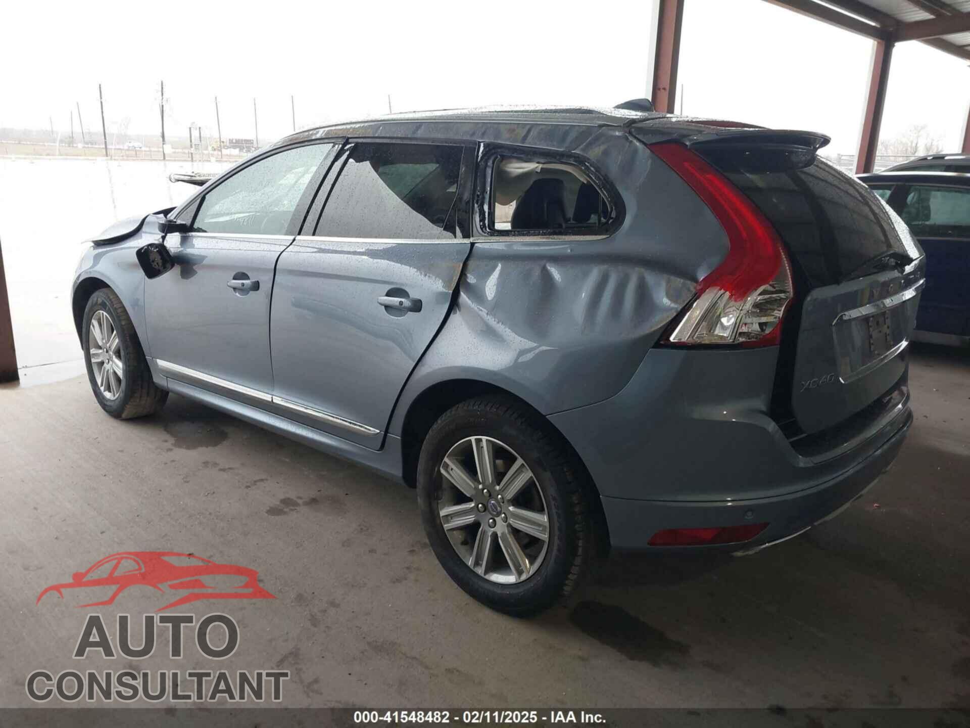 VOLVO XC60 2017 - YV440MDU2H2194811