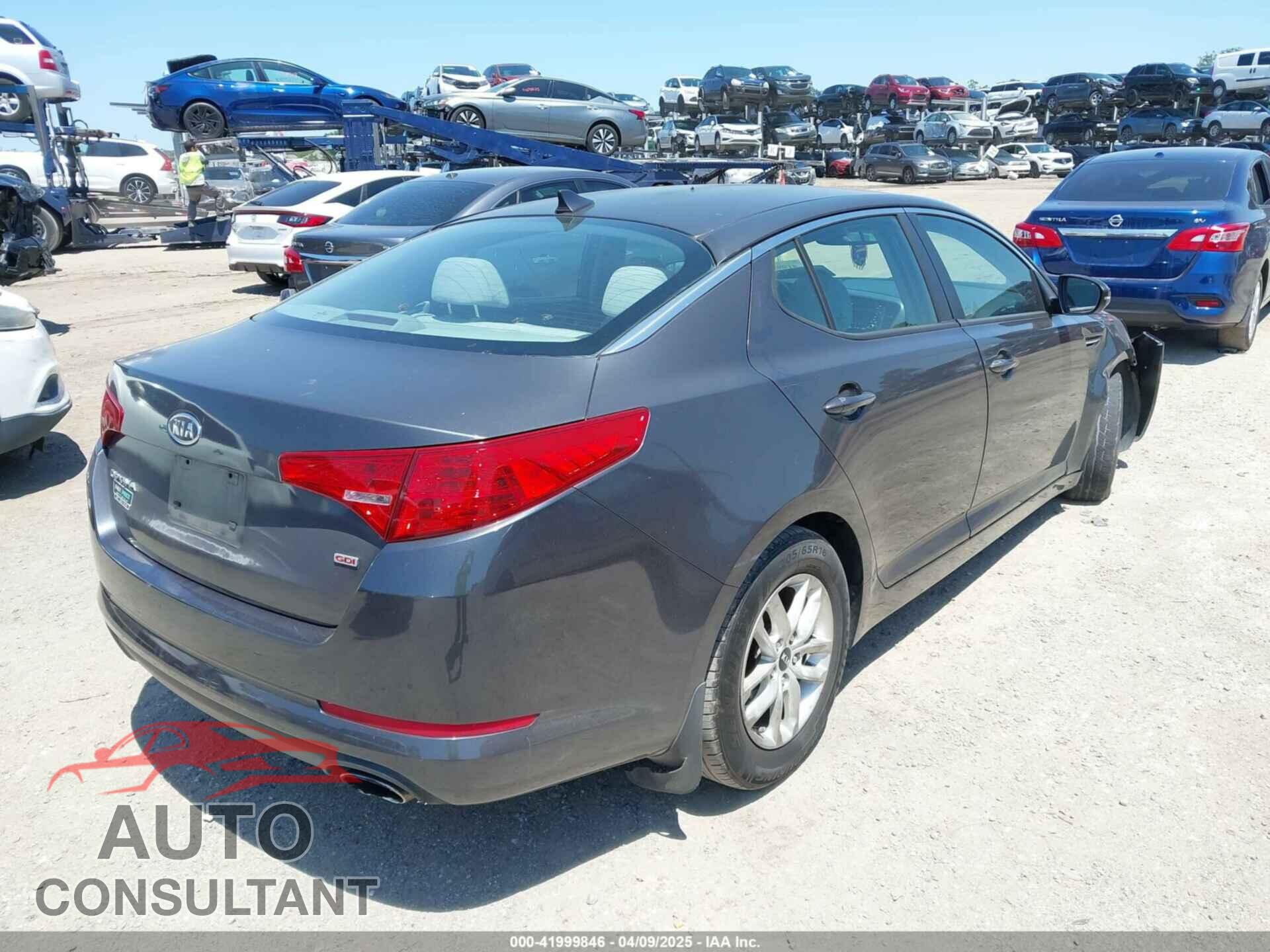 KIA OPTIMA 2011 - KNAGM4A78B5185164