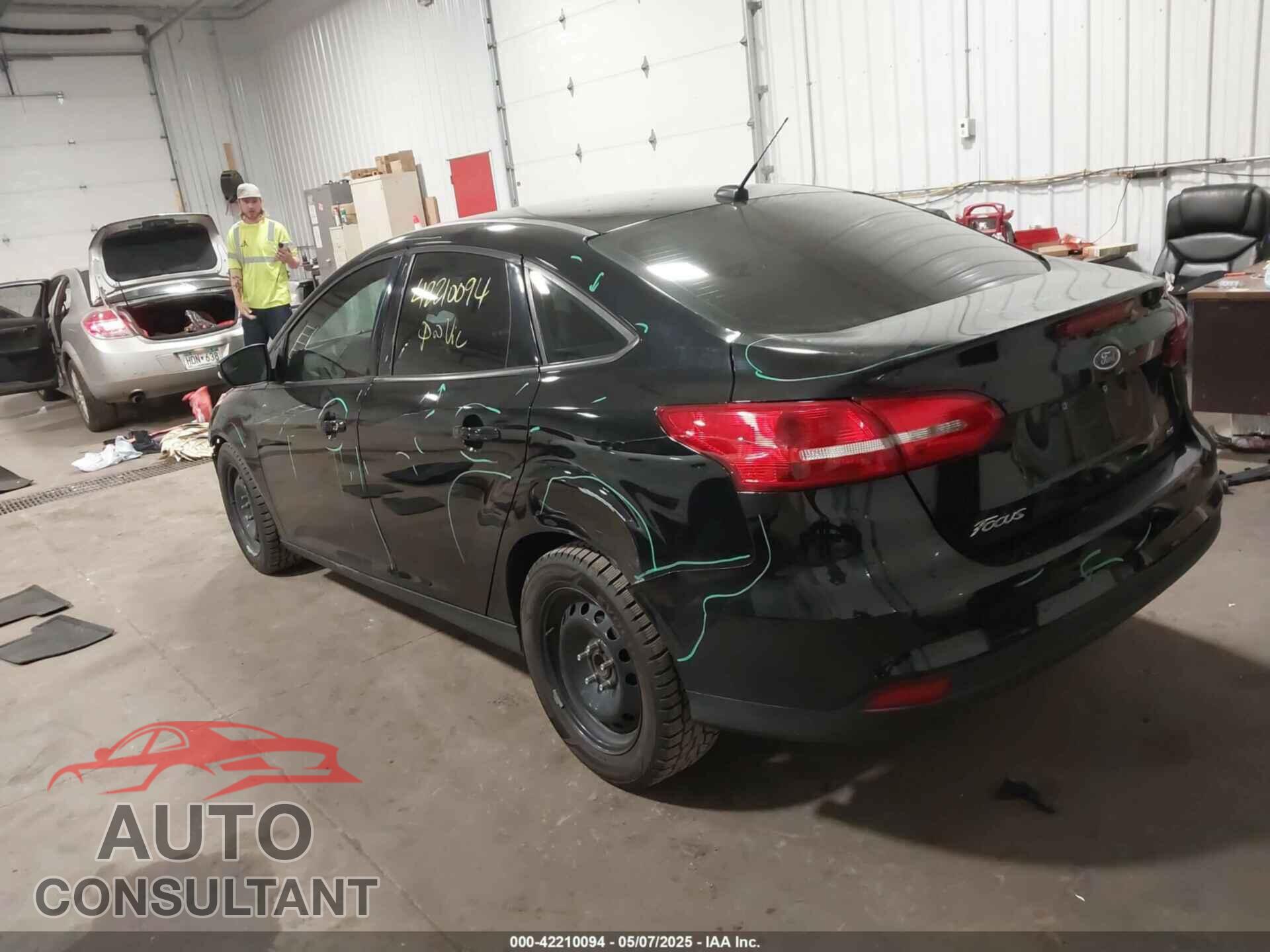 FORD FOCUS 2017 - 1FADP3F20HL343933