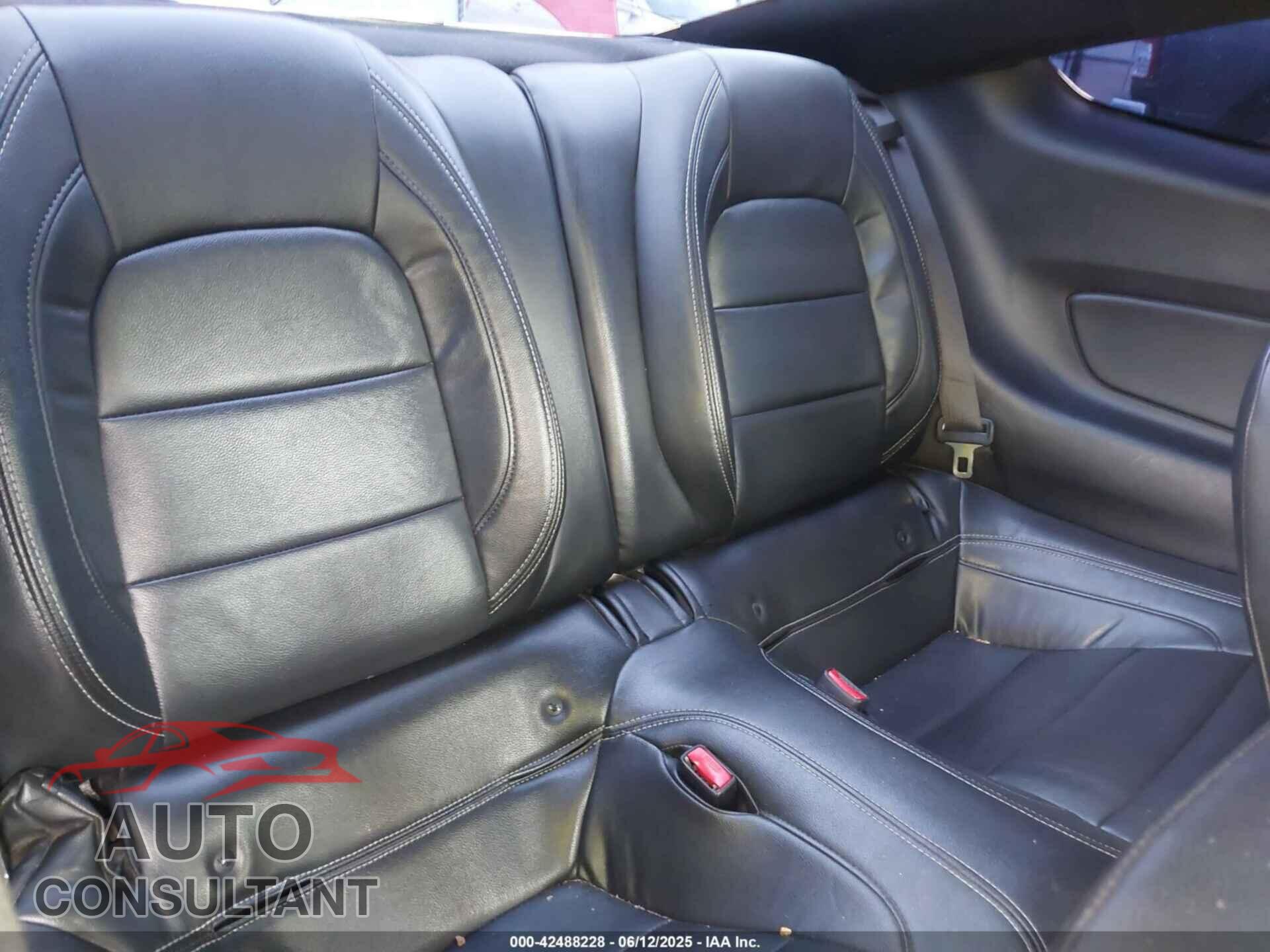 FORD MUSTANG 2015 - 1FA6P8AM2F5306754
