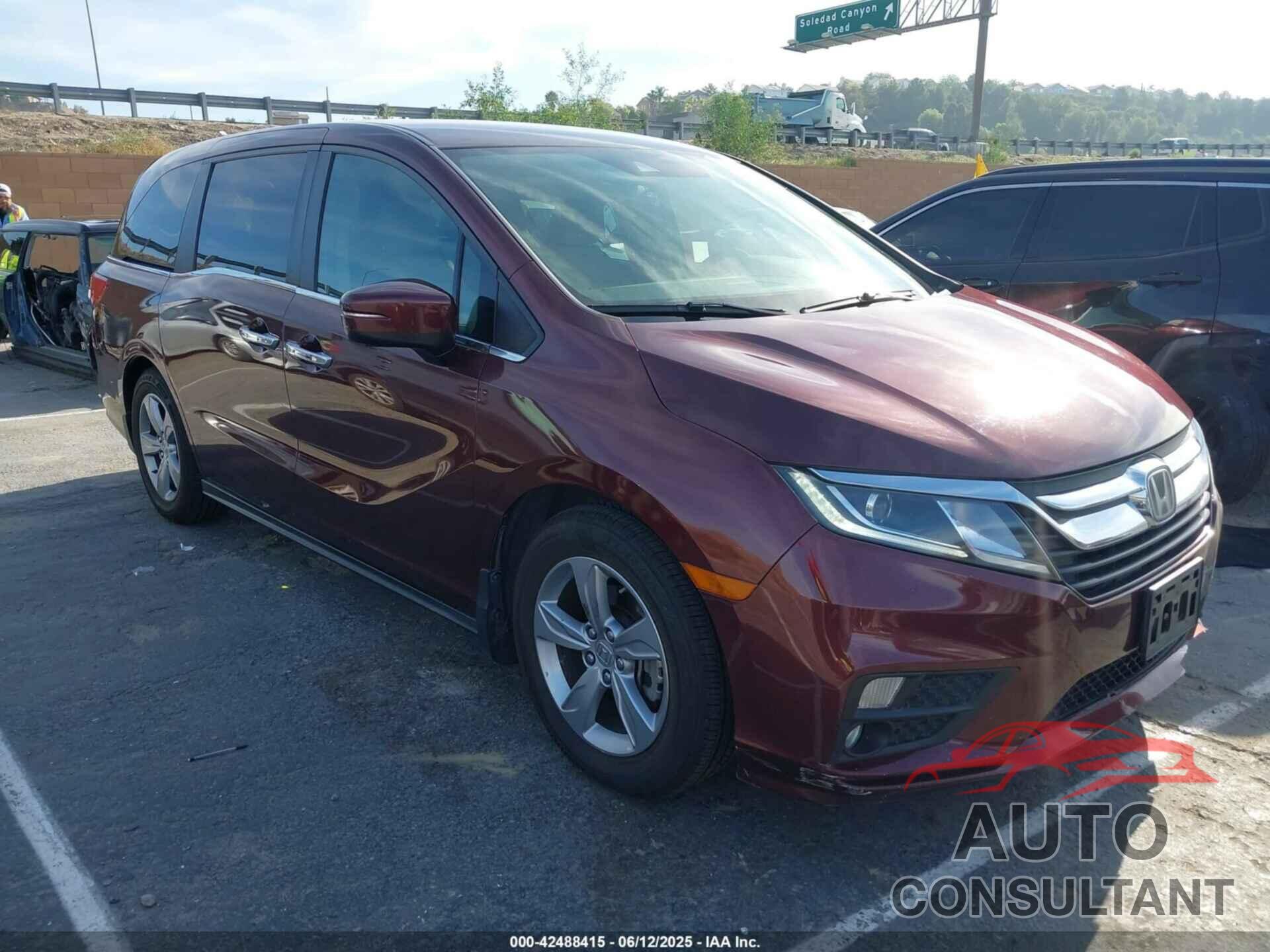 HONDA ODYSSEY 2018 - 5FNRL6H54JB052364