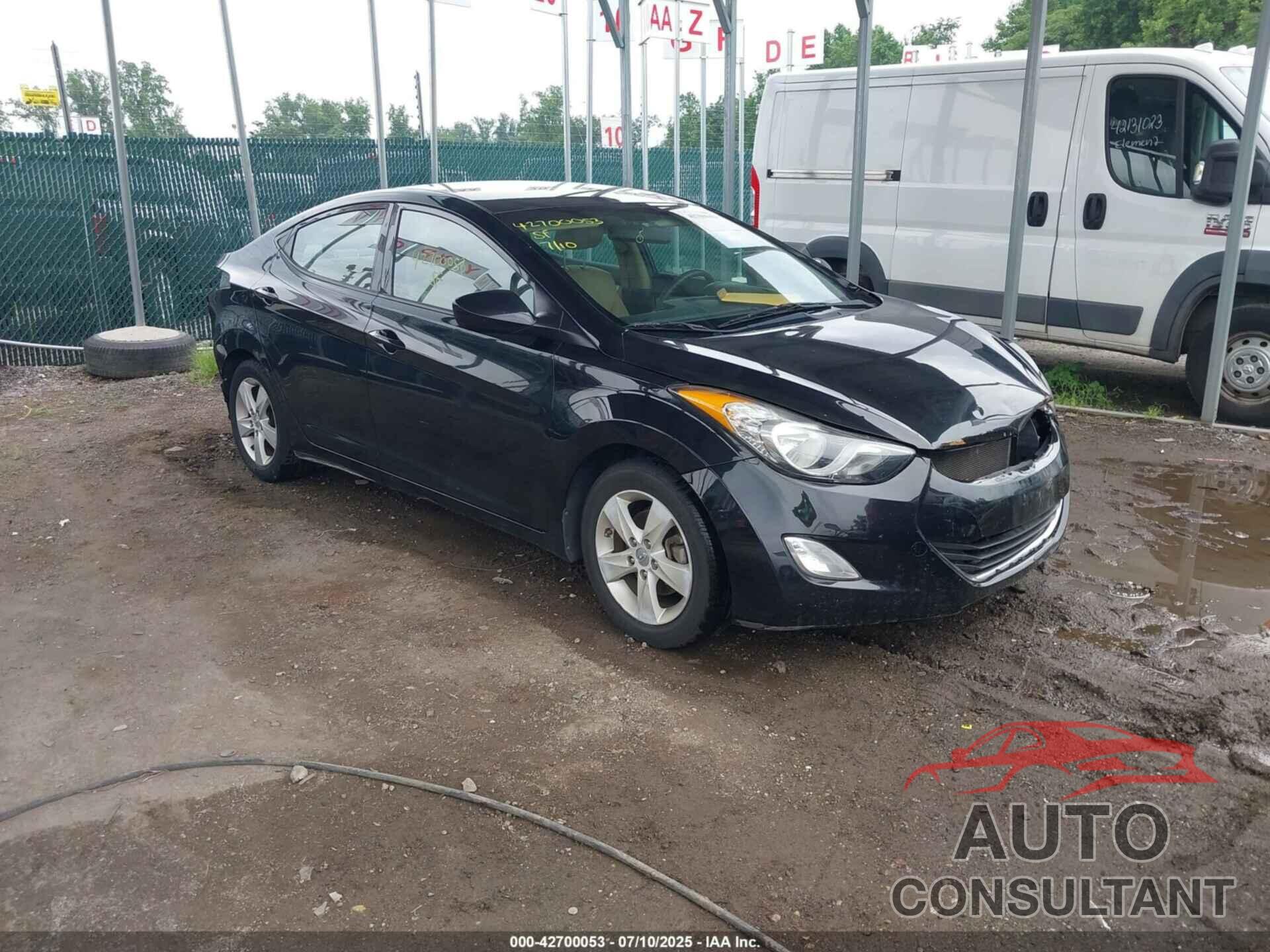 HYUNDAI ELANTRA 2013 - KMHDH4AE8DU814161