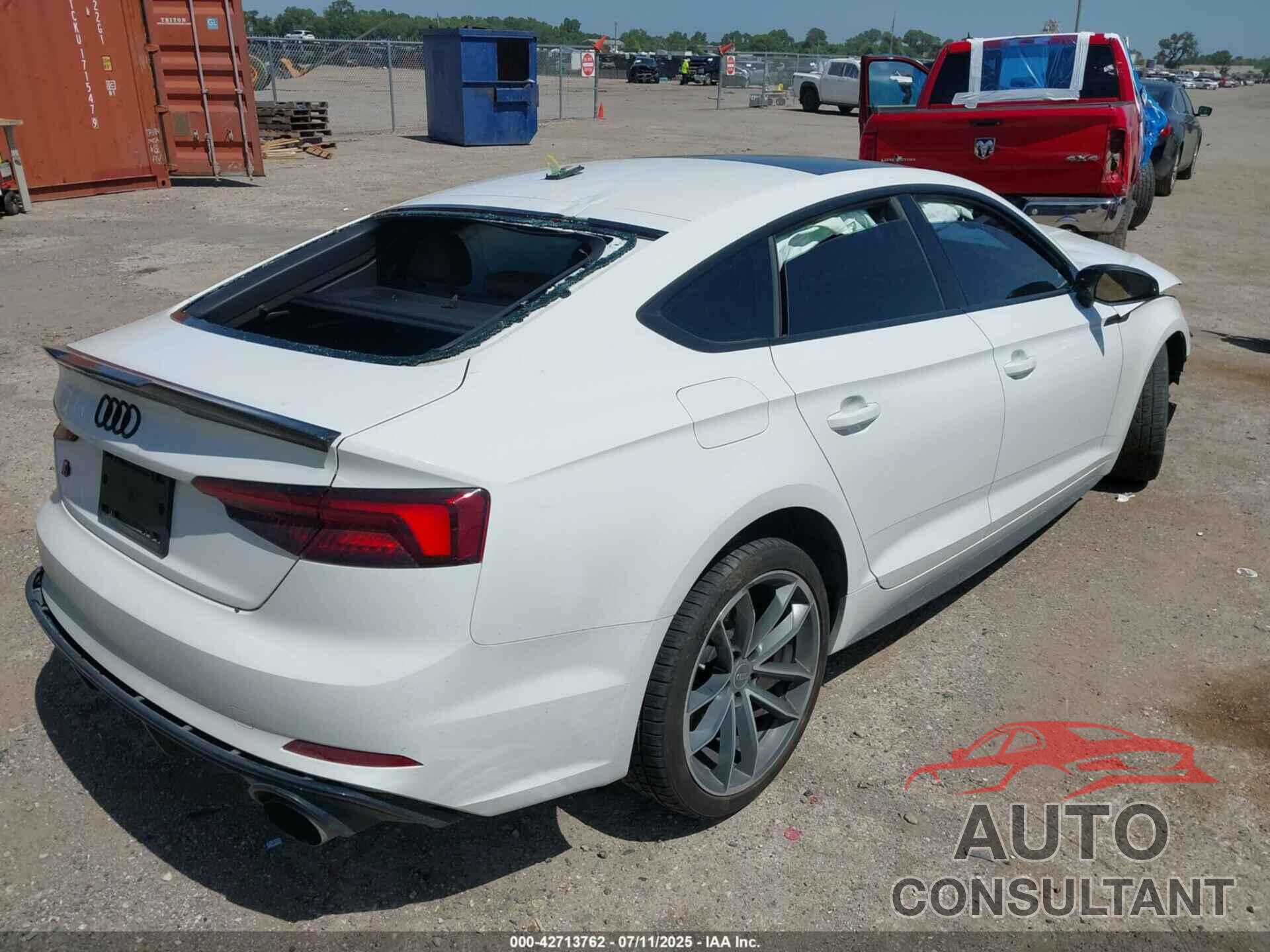 AUDI A5 2019 - WAUDNCF50KA068638