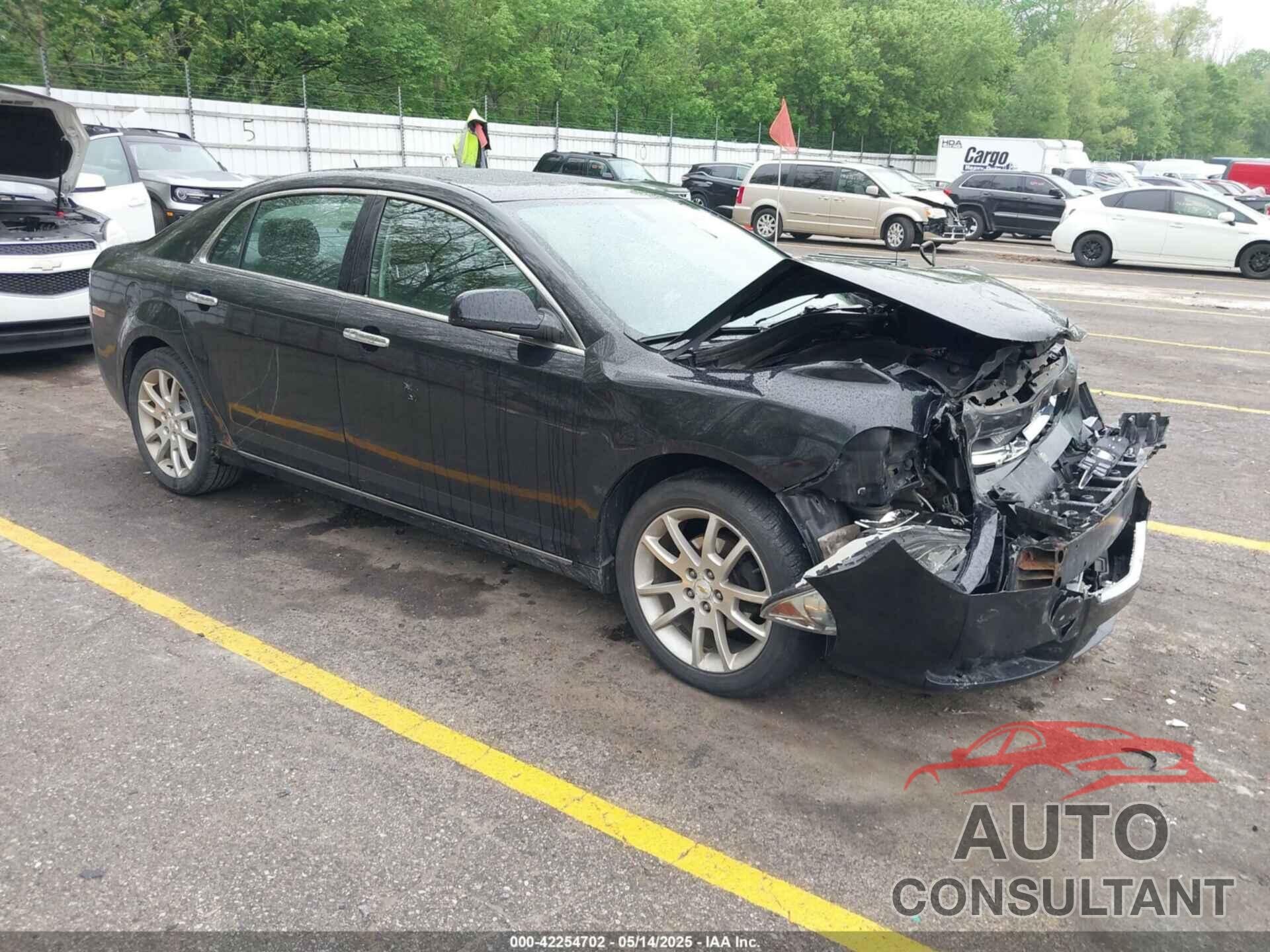 CHEVROLET MALIBU 2011 - 1G1ZE5E10BF351541