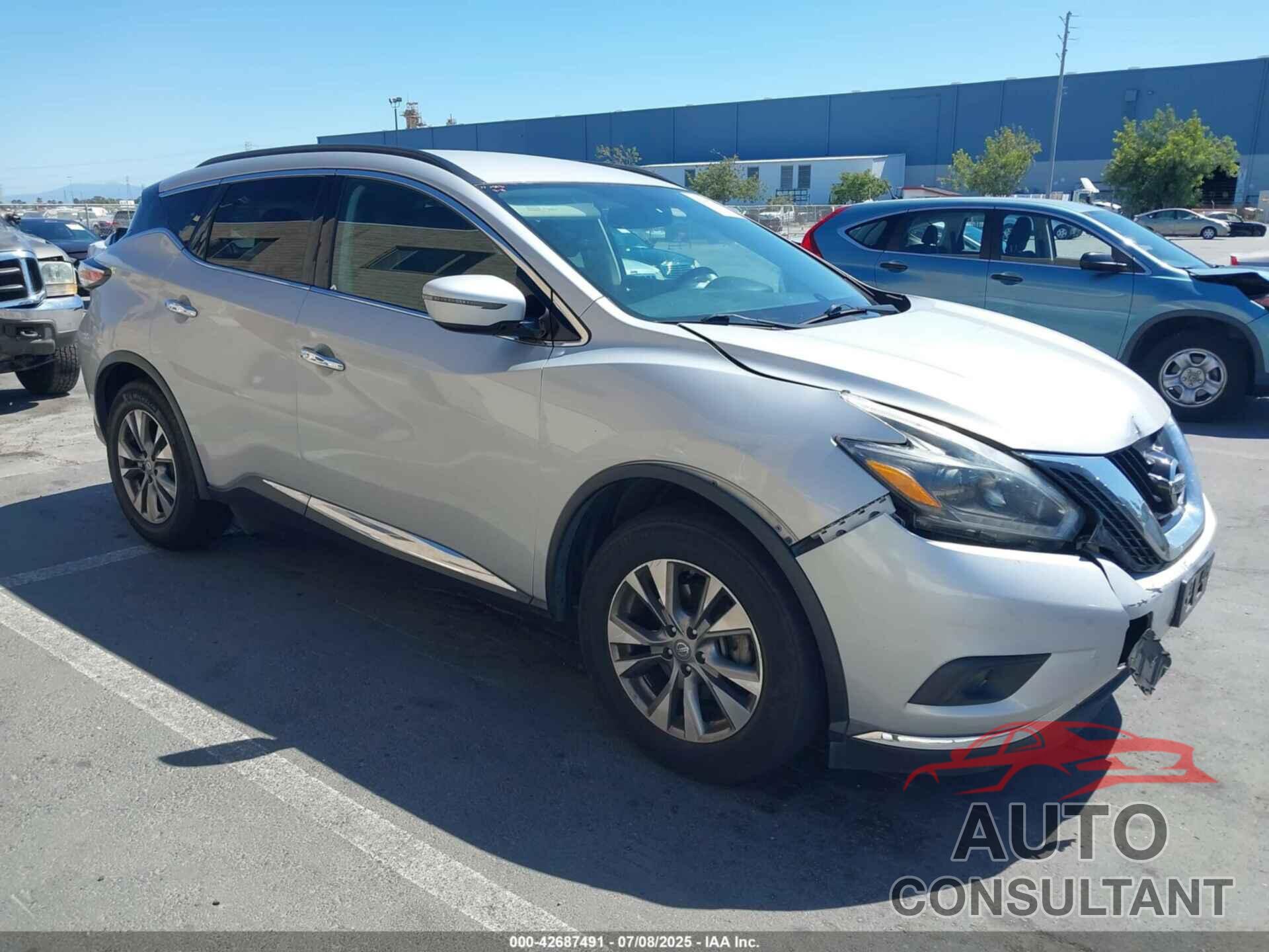 NISSAN MURANO 2018 - 5N1AZ2MG1JN156089