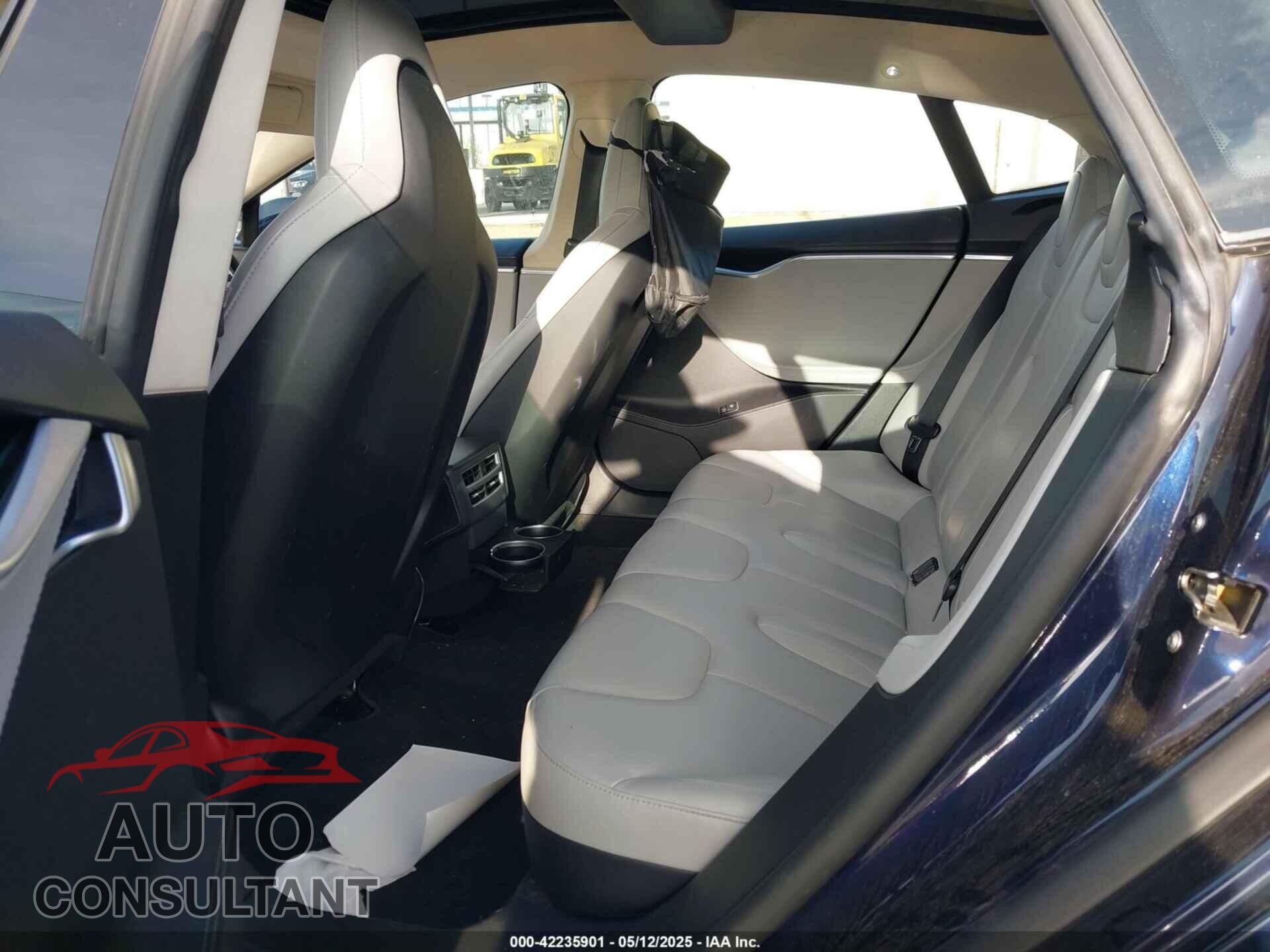 TESLA MODEL S 2014 - 5YJSA1H11EFP30596