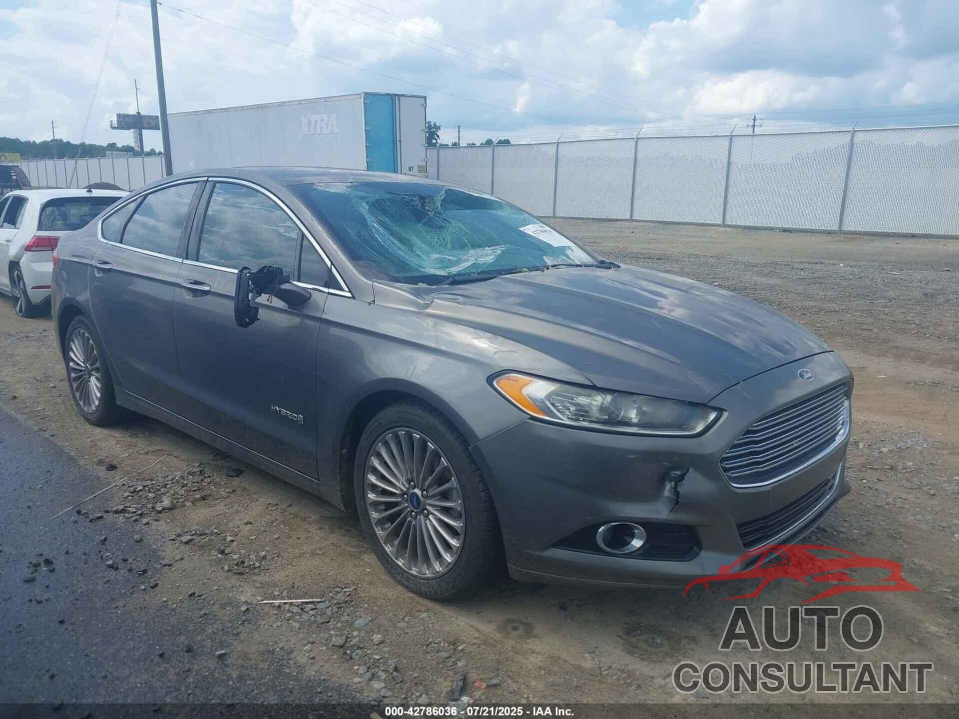 FORD FUSION HYBRID 2013 - 3FA6P0RU4DR355986