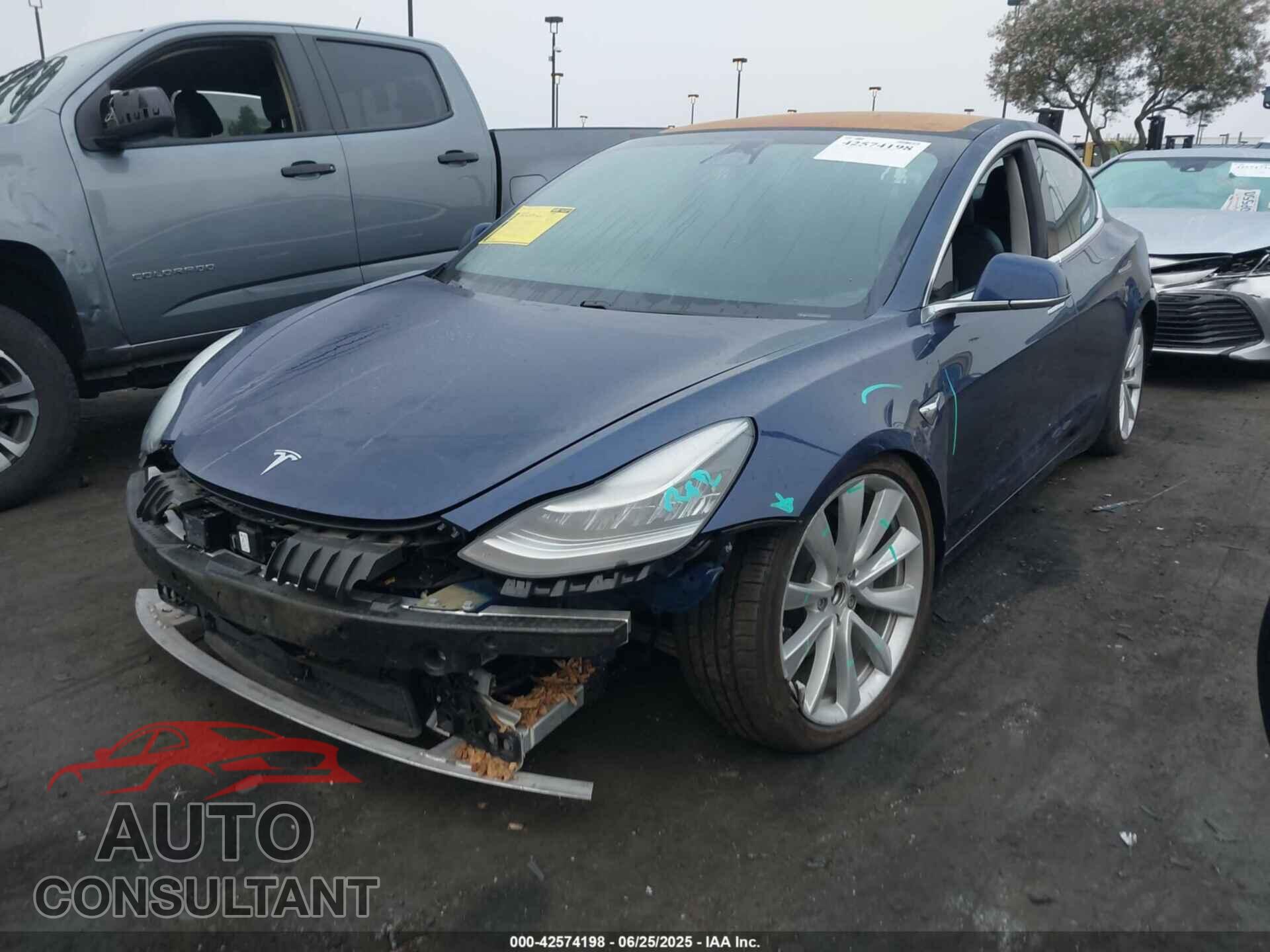 TESLA MODEL 3 2018 - 5YJ3E1EB8JF185528