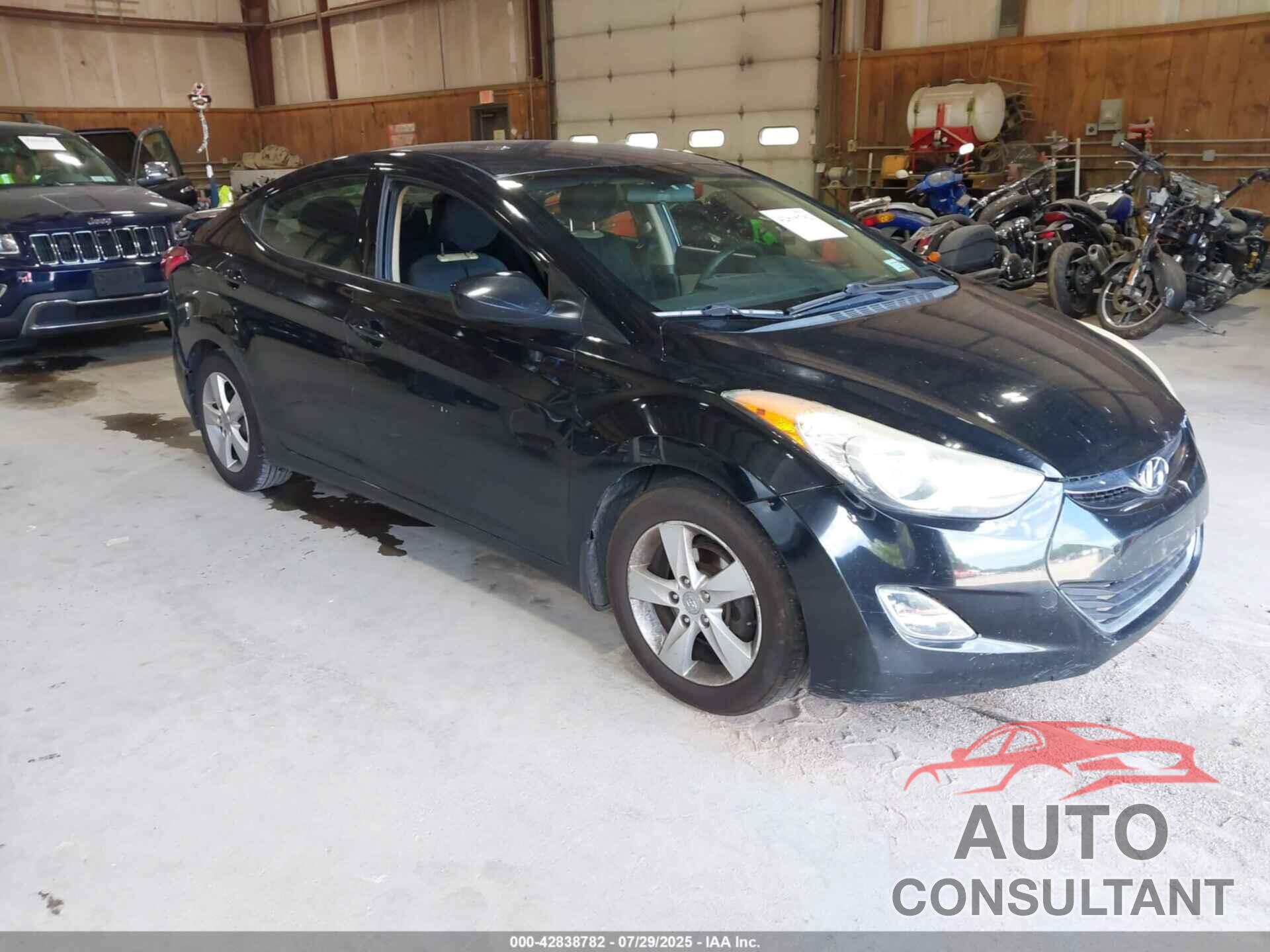 HYUNDAI ELANTRA 2013 - 5NPDH4AE3DH412255