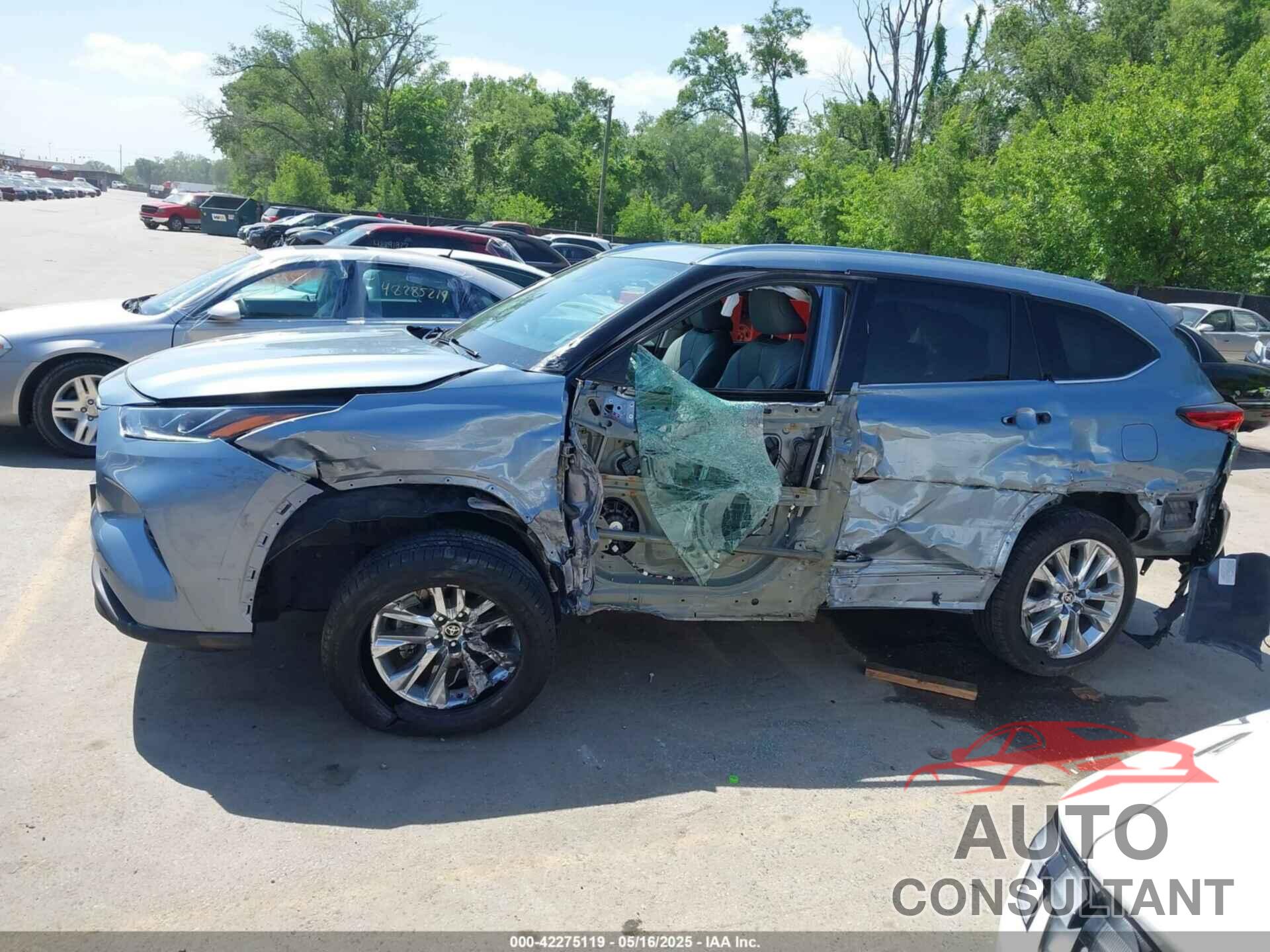 TOYOTA HIGHLANDER 2022 - 5TDDZRBH0NS192331