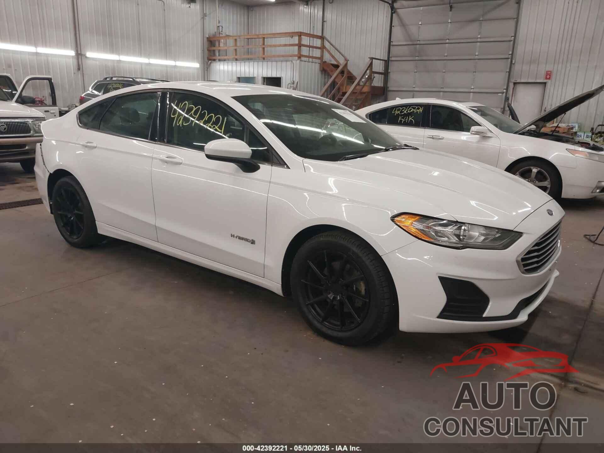 FORD FUSION HYBRID 2019 - 3FA6P0LU9KR254402