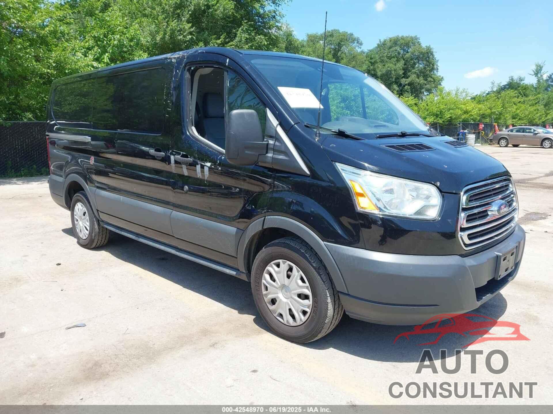 FORD TRANSIT-150 2017 - 1FTYE1YM8HKA53305