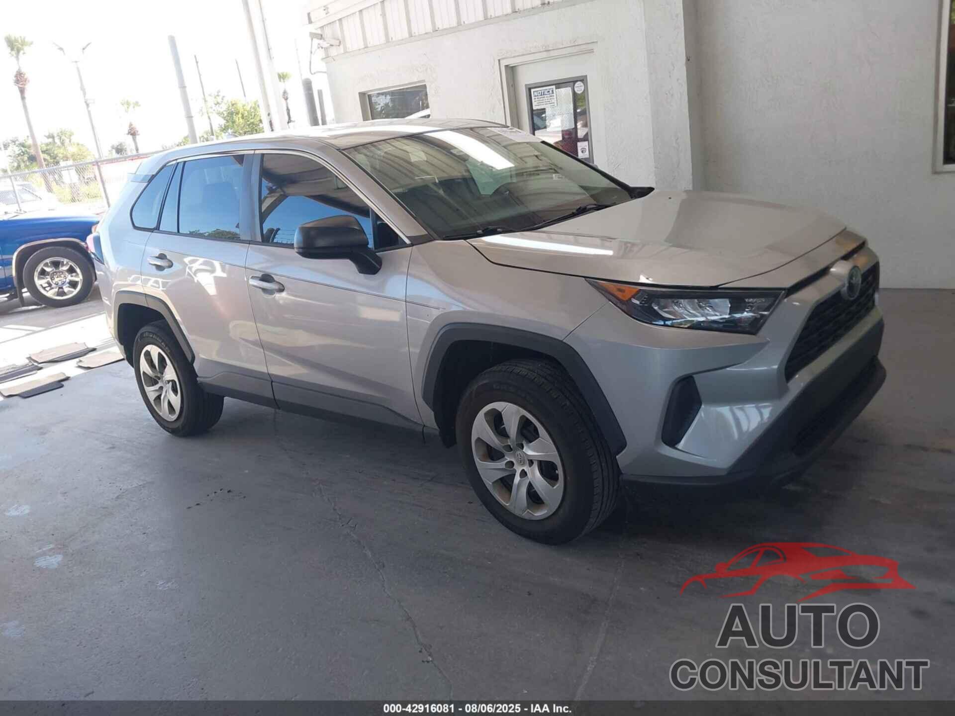 TOYOTA RAV4 2022 - 2T3H1RFV1NW213193