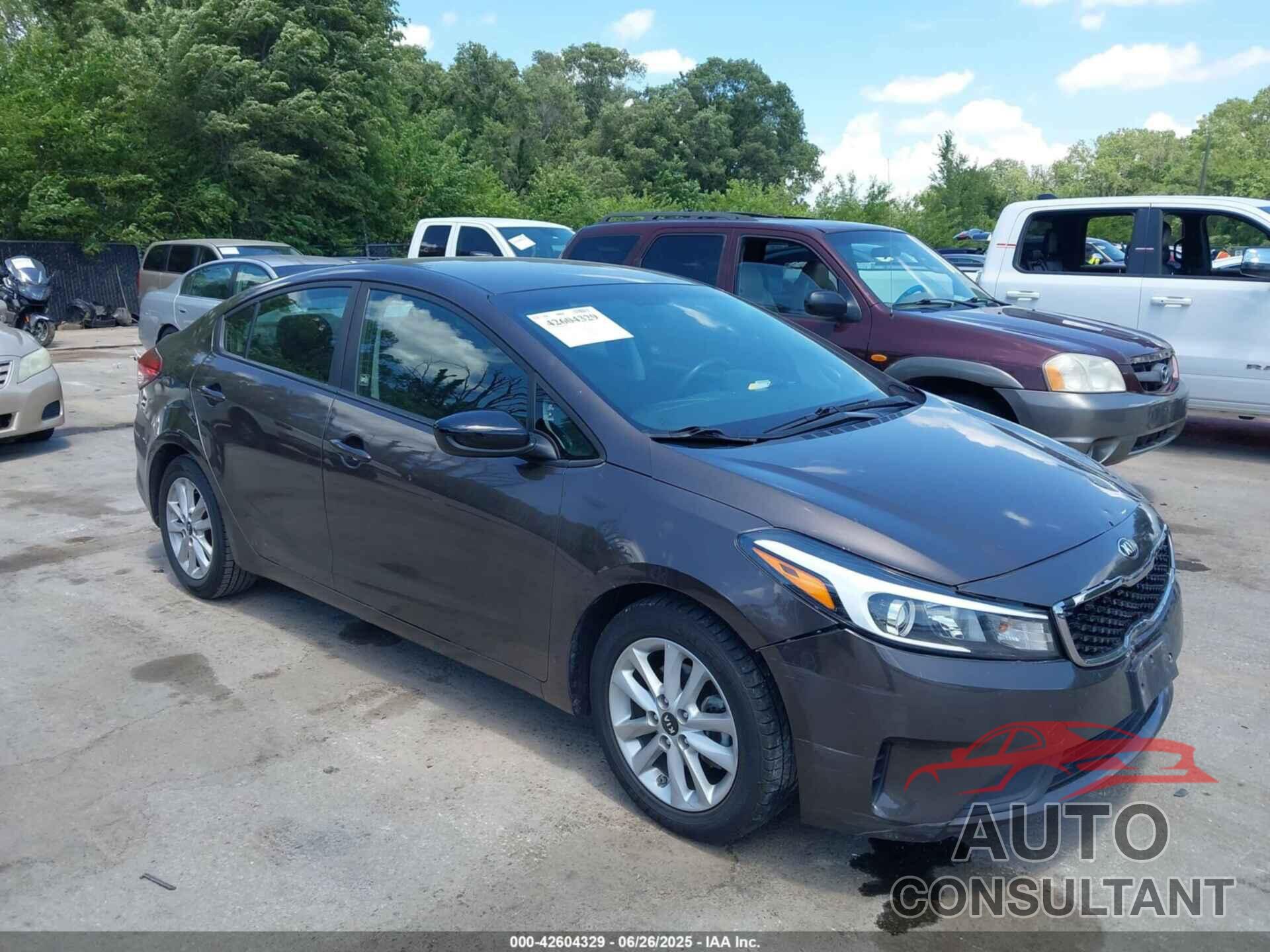 KIA FORTE 2017 - 3KPFL4A74HE008559