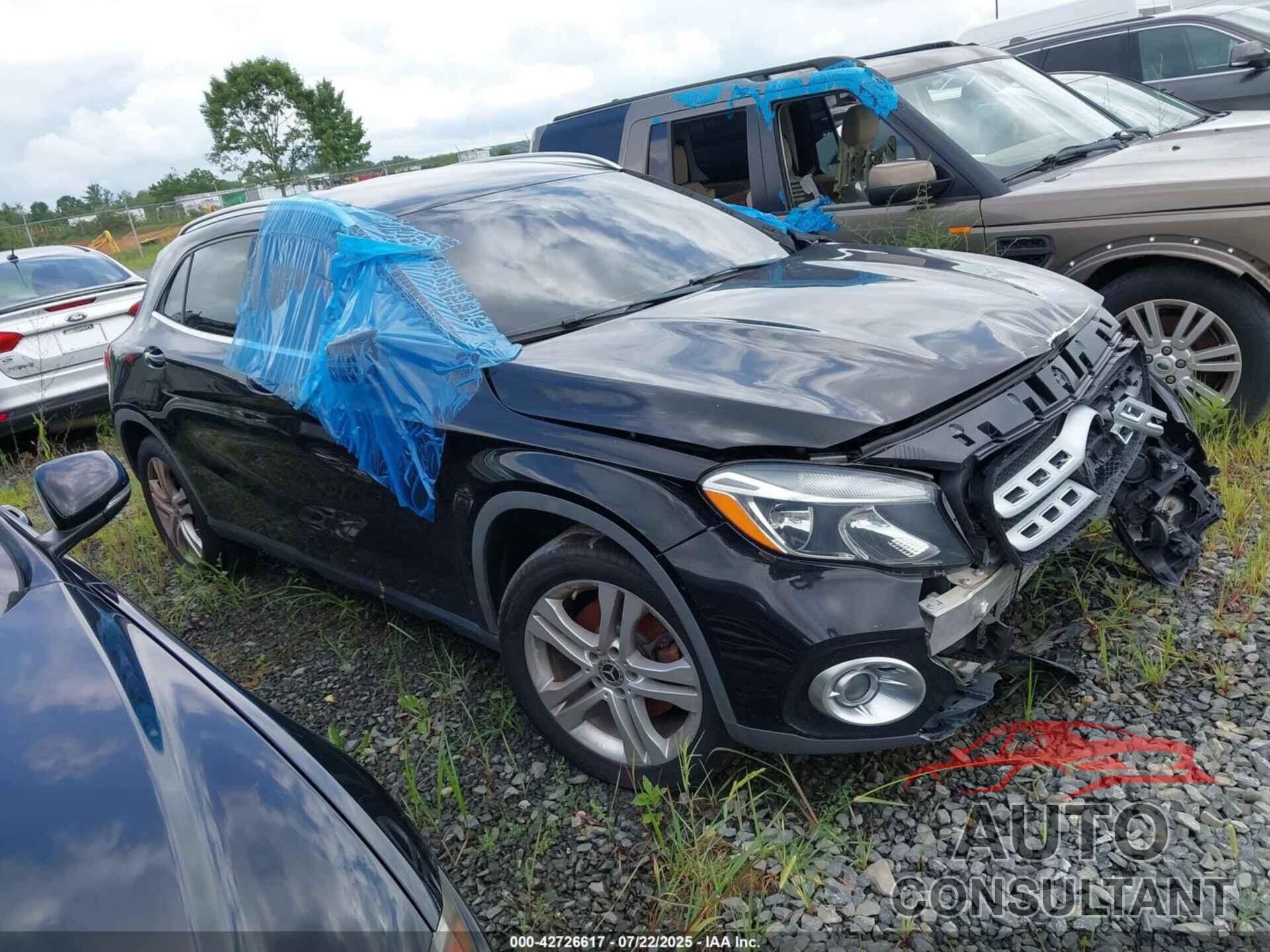 MERCEDES-BENZ GLA 250 2018 - WDCTG4EB7JJ521586
