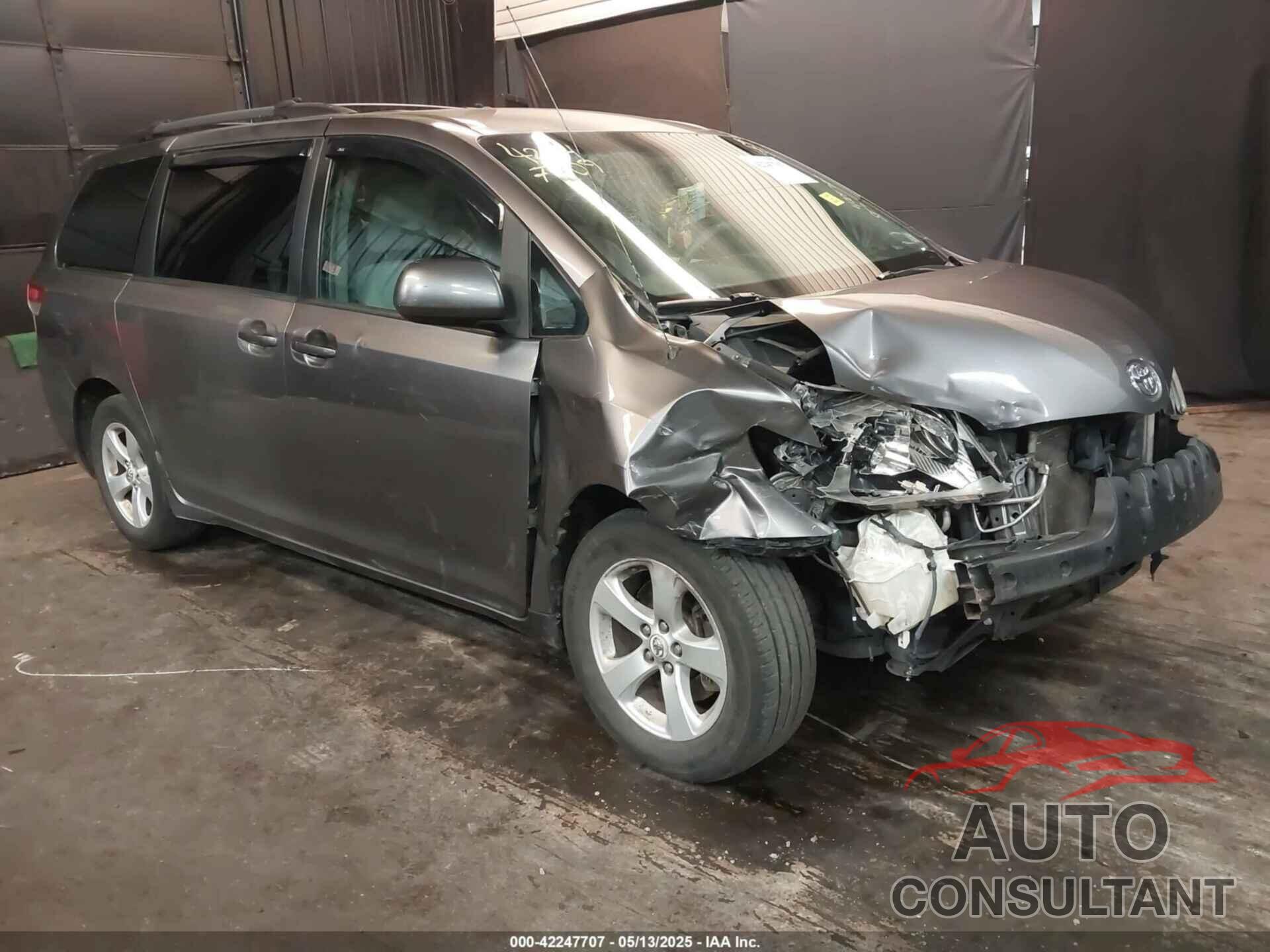 TOYOTA SIENNA 2011 - 5TDKK3DCXBS106254