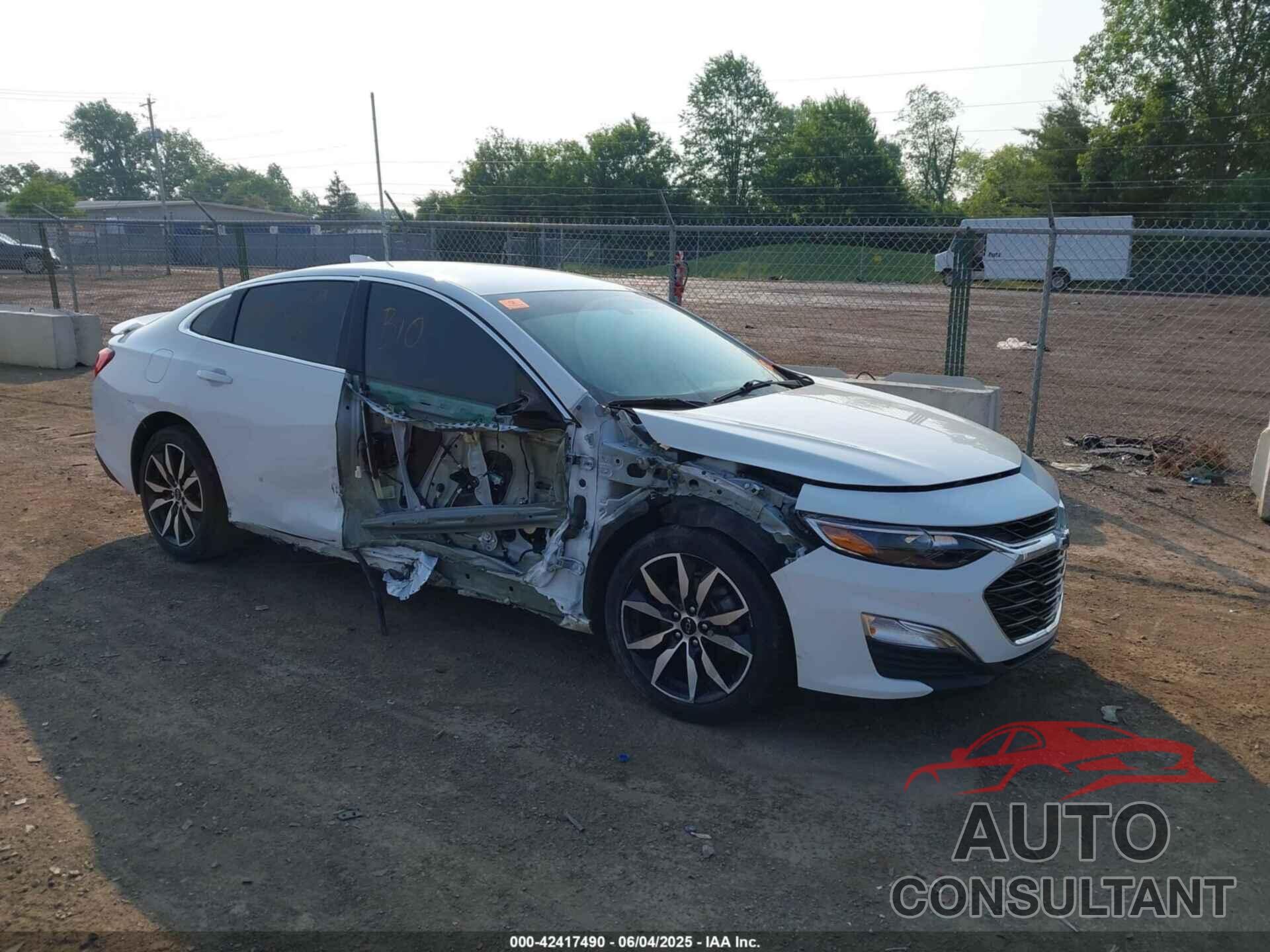 CHEVROLET MALIBU 2022 - 1G1ZG5ST2NF182725