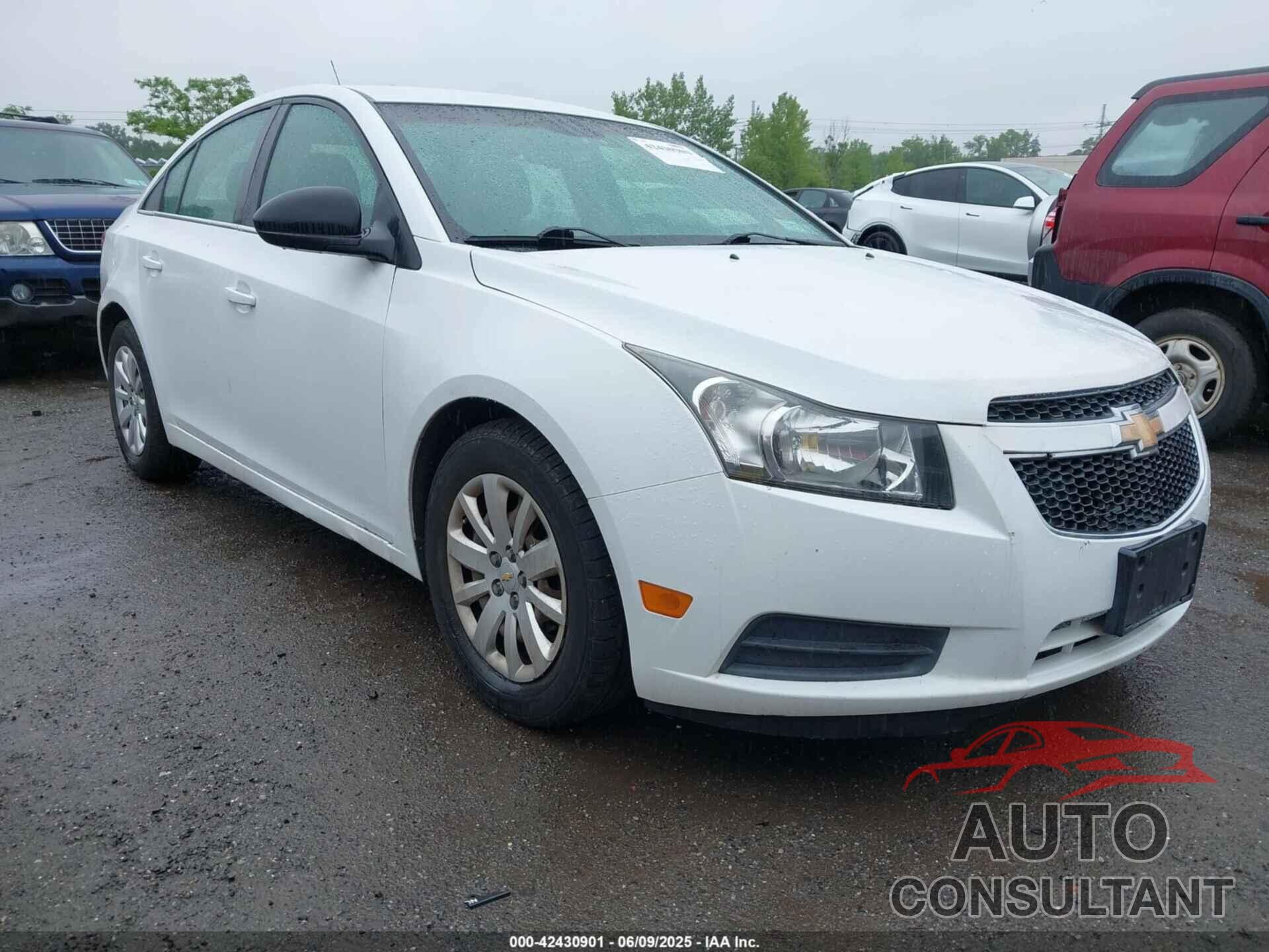 CHEVROLET CRUZE 2011 - 1G1PC5SH3B7108203