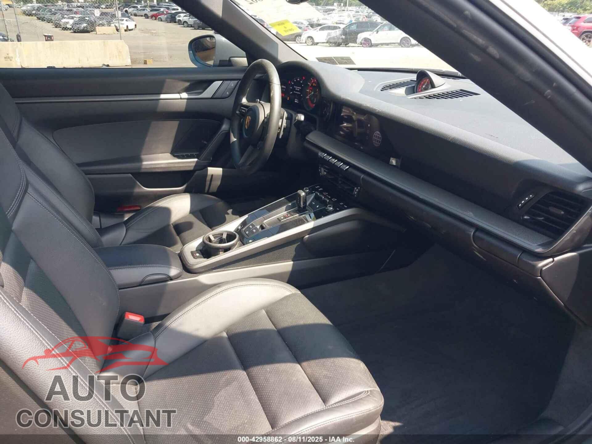 PORSCHE 911 2024 - WP0CA2A98RS238215