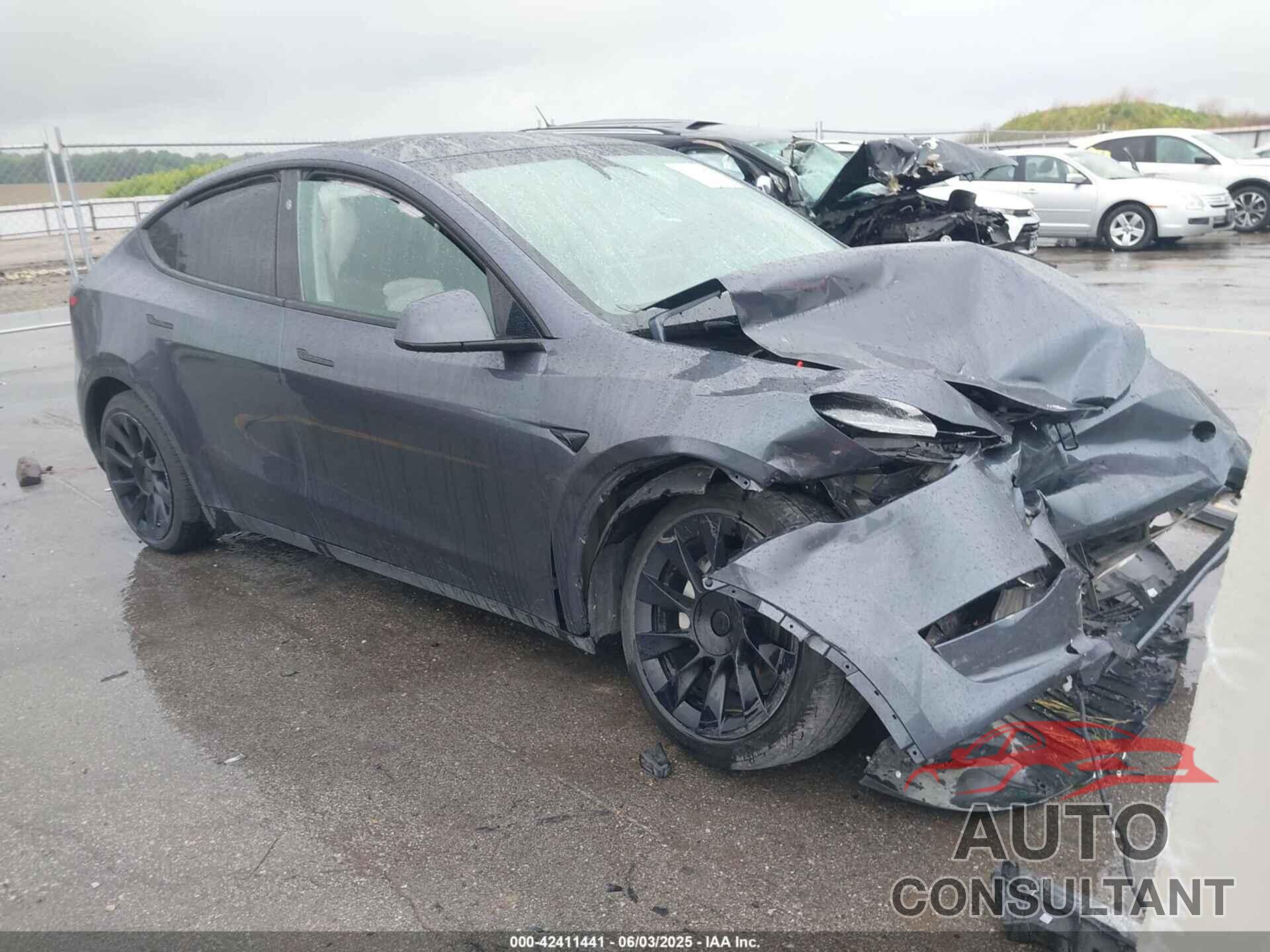TESLA MODEL Y 2023 - 7SAYGDEE9PA183114