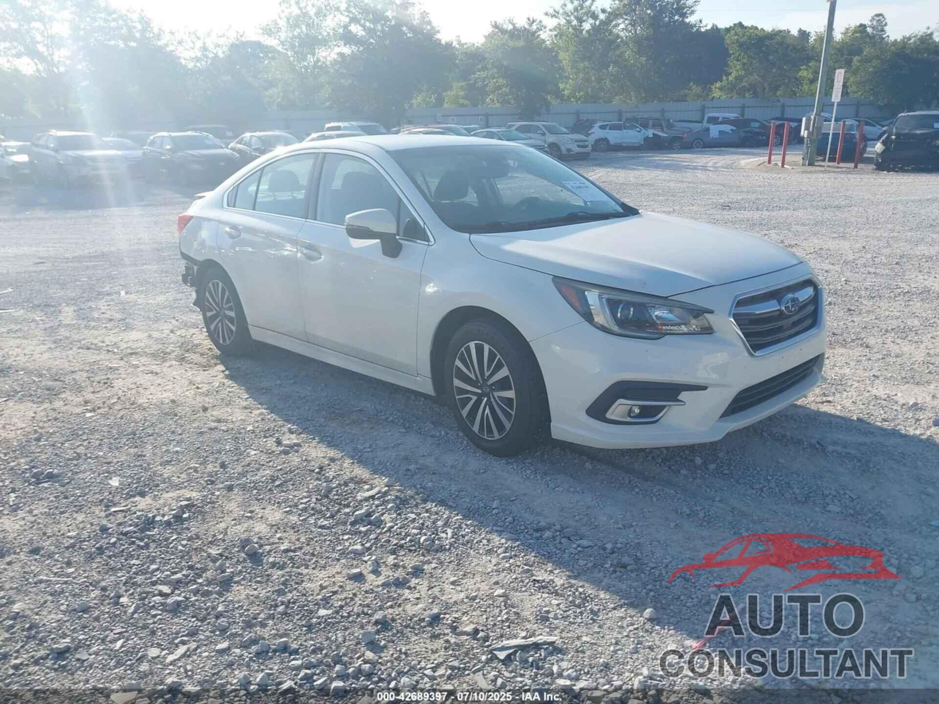 SUBARU LEGACY 2019 - 4S3BNAF63K3038674