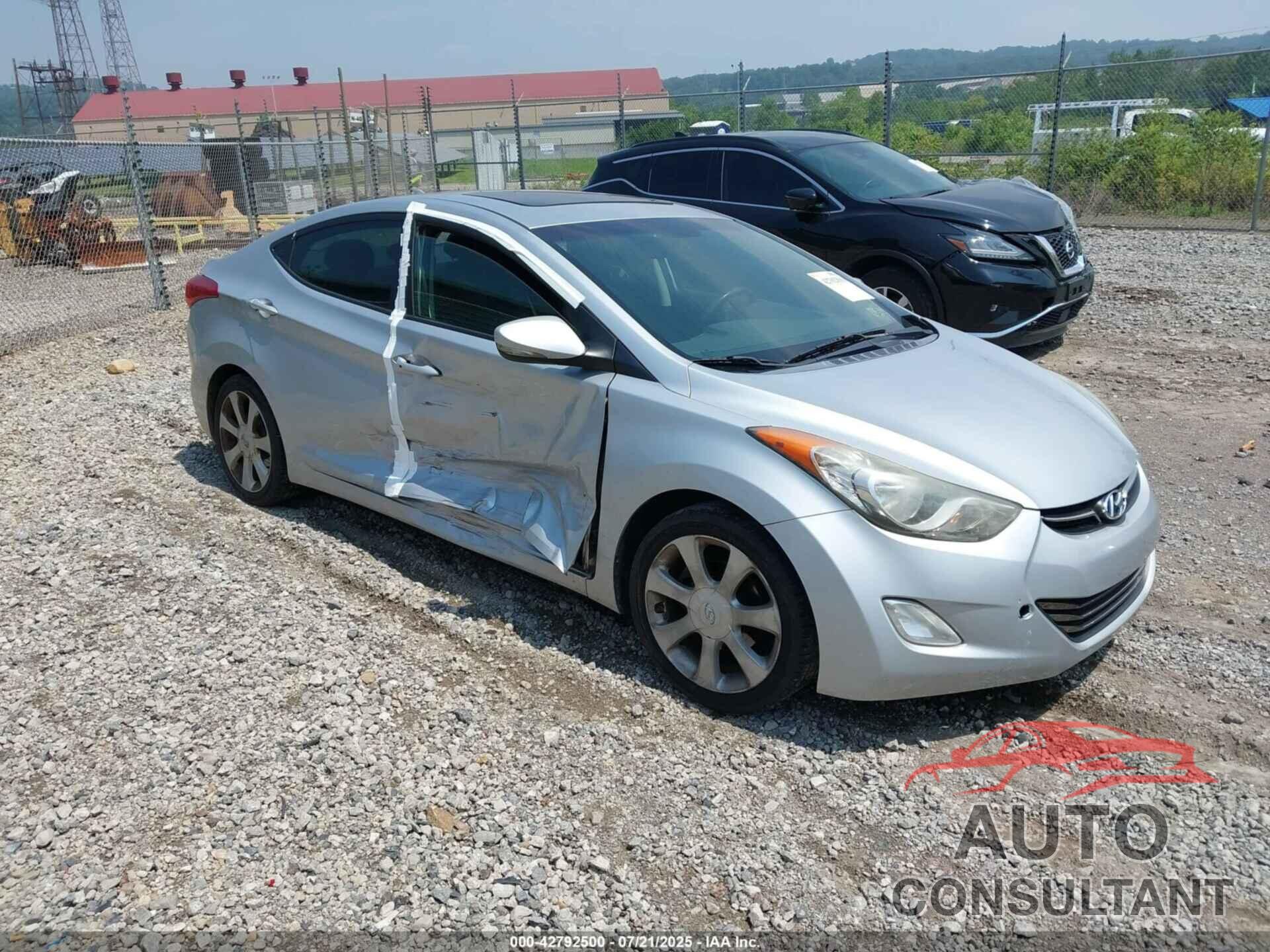 HYUNDAI ELANTRA 2012 - 5NPDH4AE3CH100936