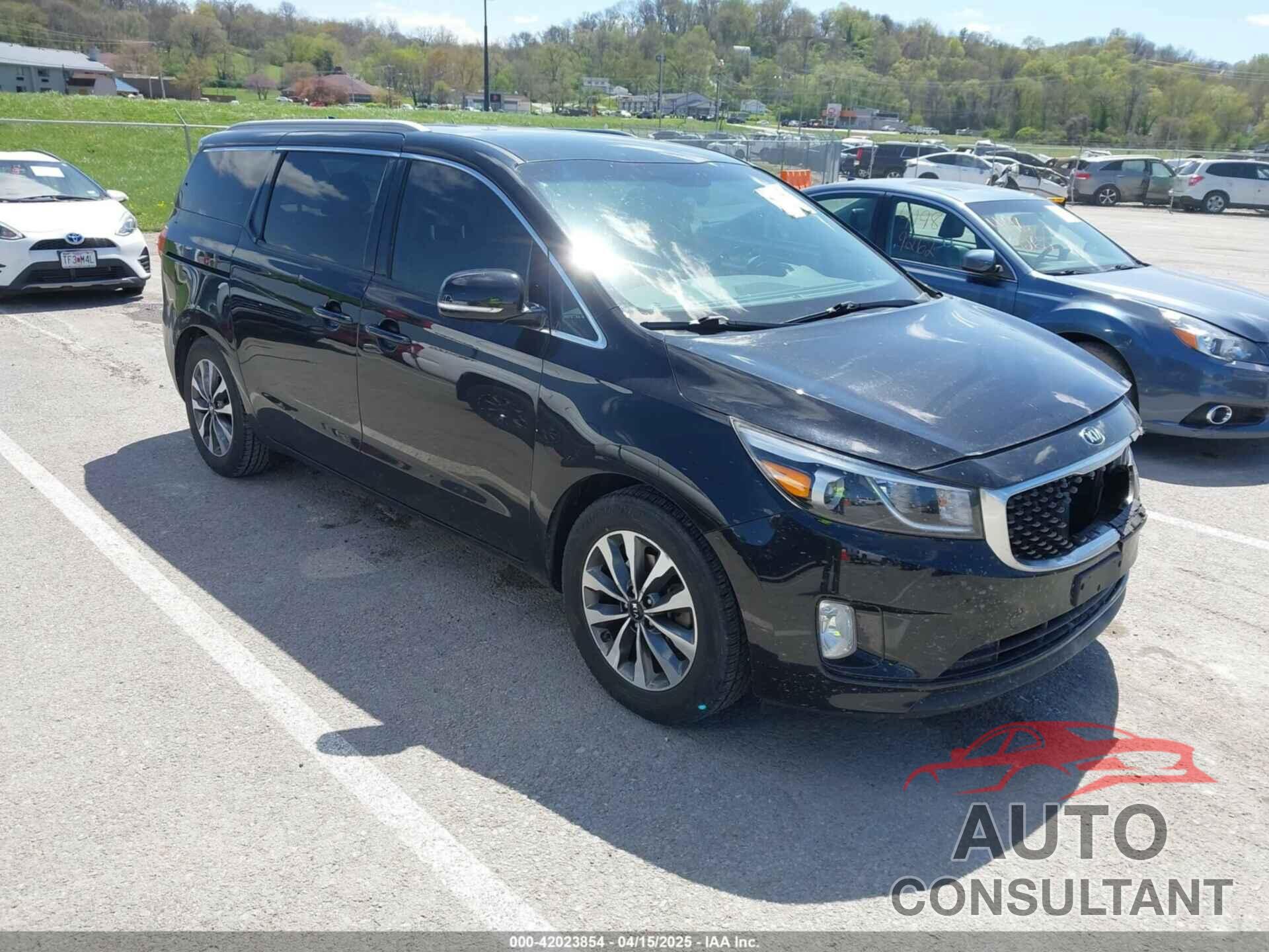 KIA SEDONA 2015 - KNDMC5C16F6064141