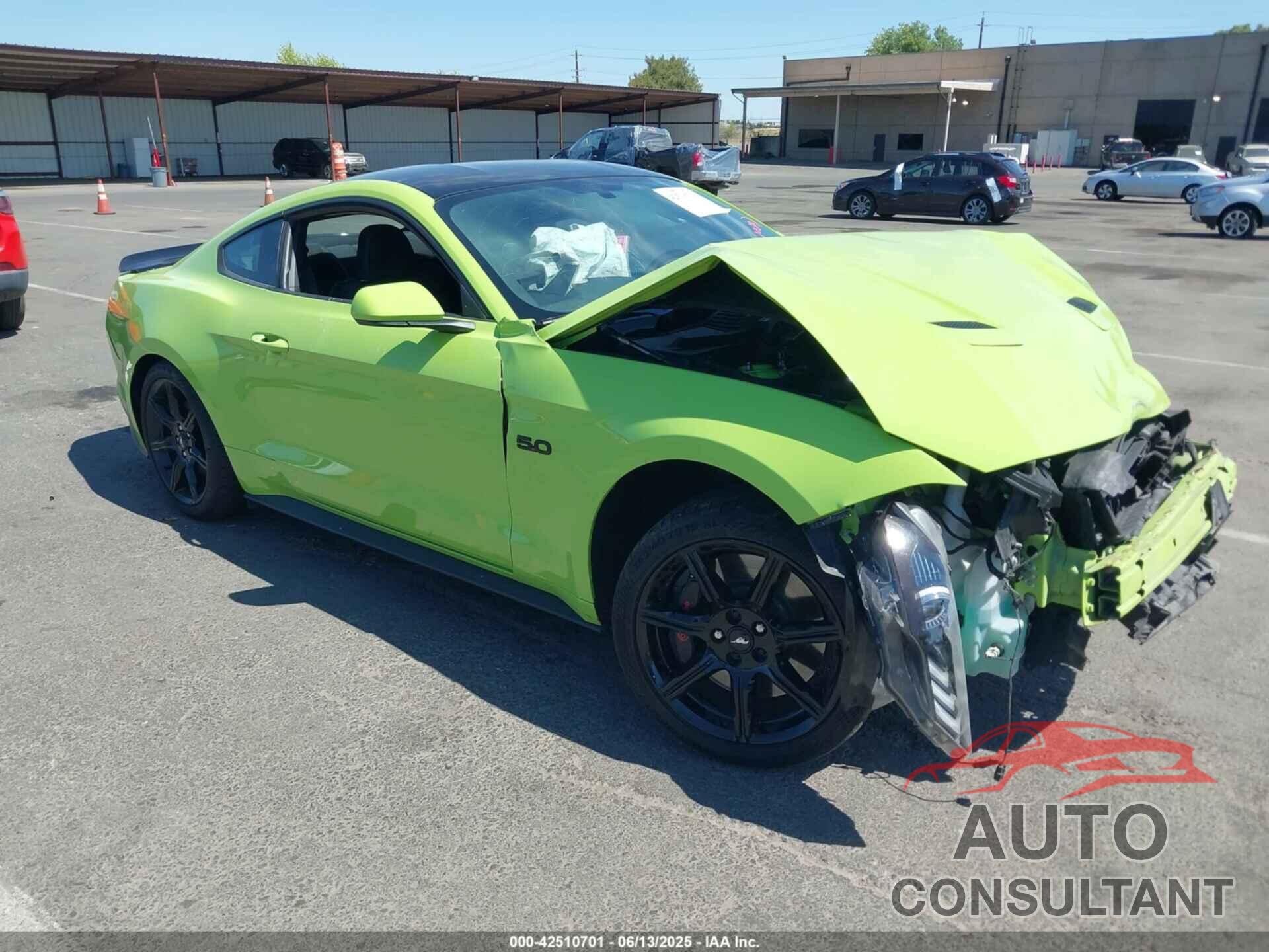 FORD MUSTANG 2020 - 1FA6P8CFXL5174093