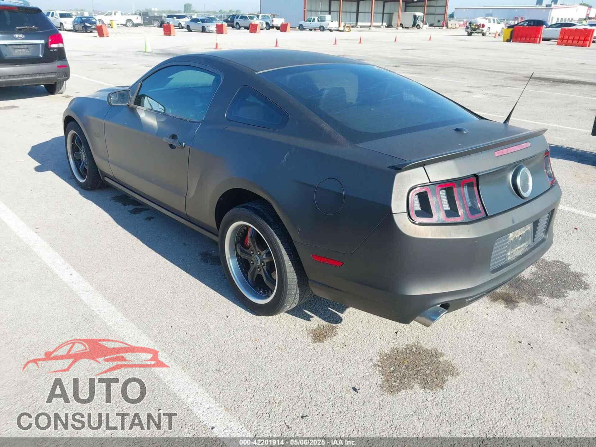 FORD MUSTANG 2014 - 1ZVBP8CFXE5254647