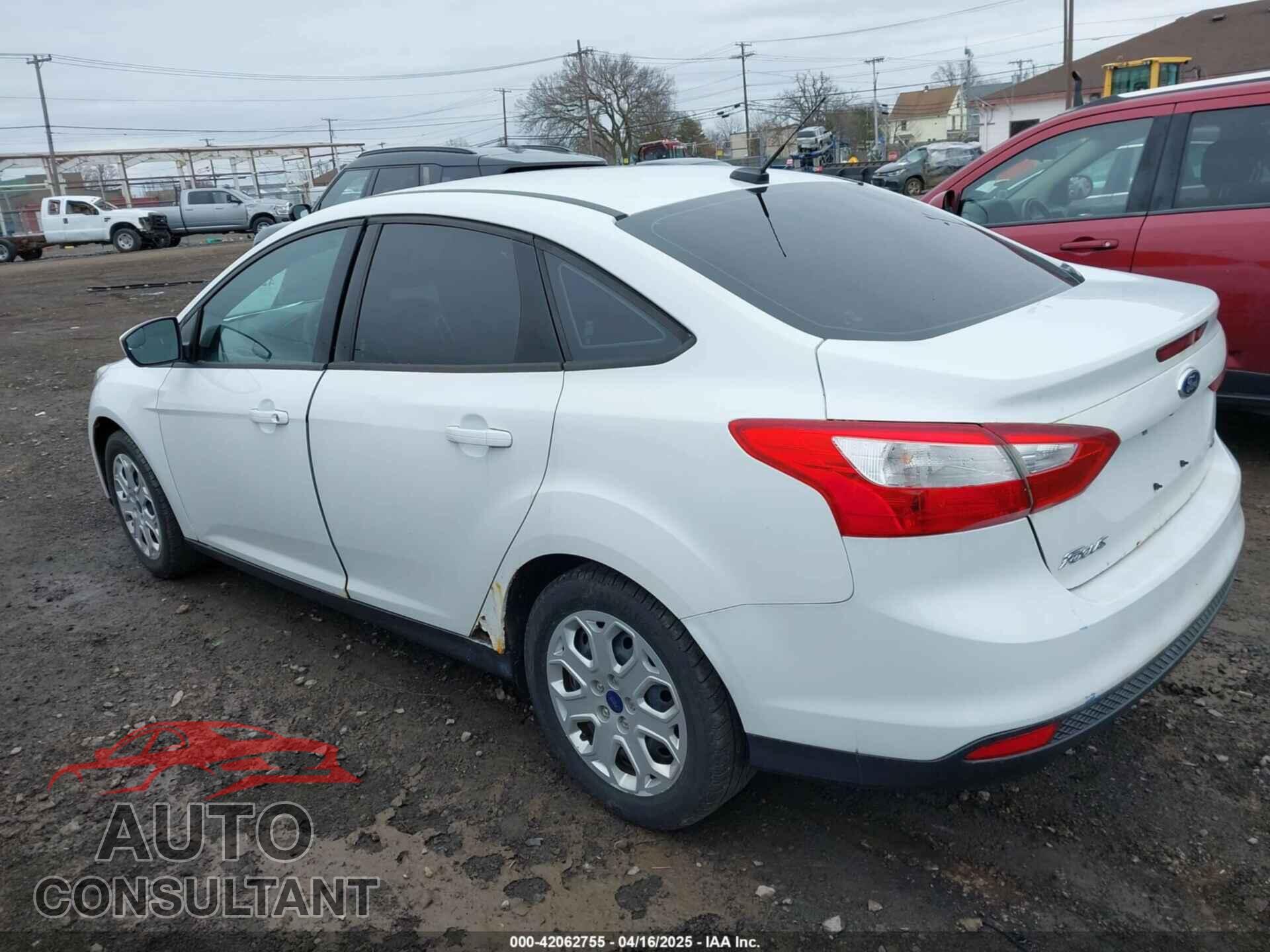 FORD FOCUS 2012 - 1FAHP3F23CL395244