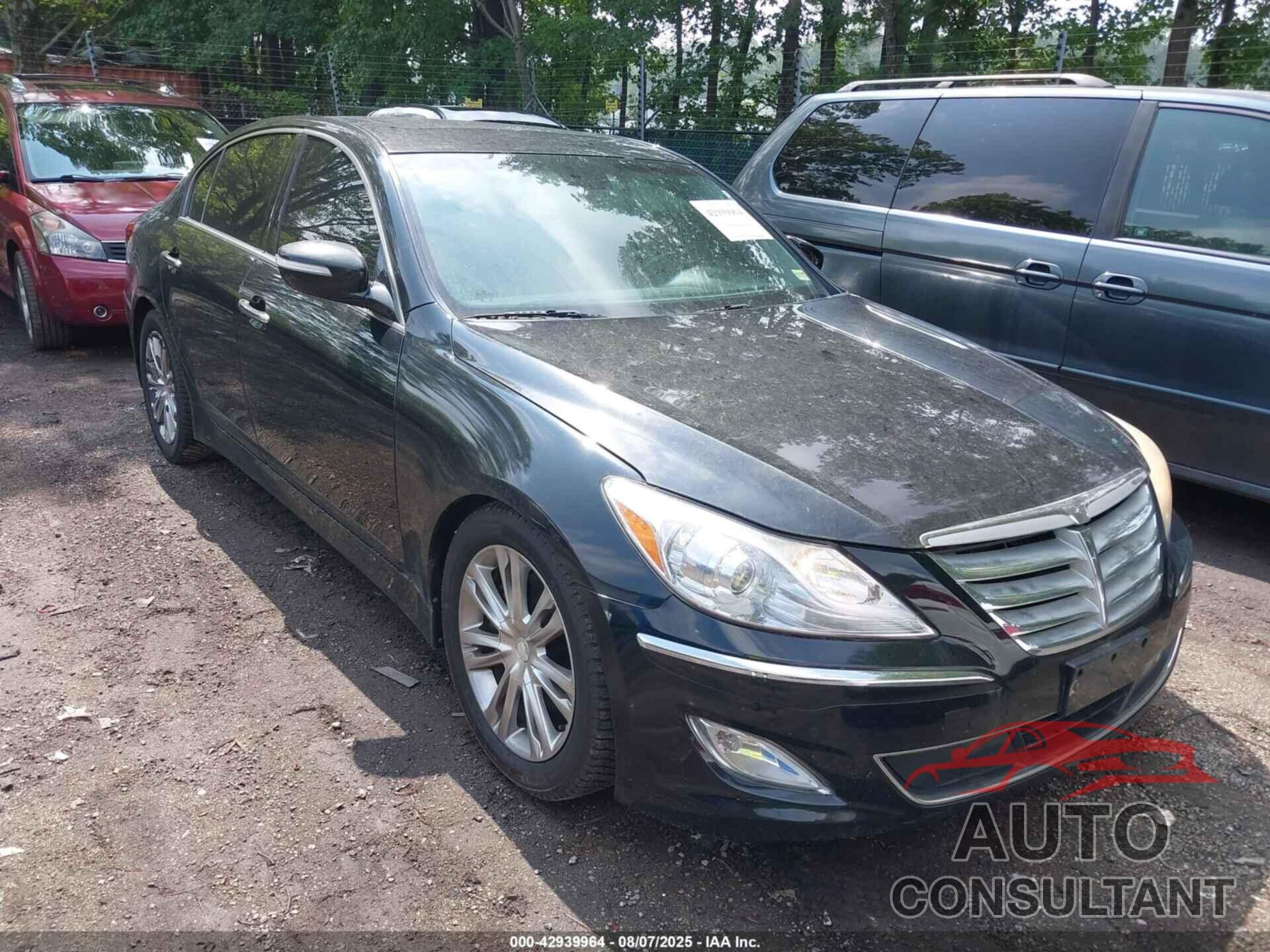 HYUNDAI GENESIS 2013 - KMHGC4DD1DU231722