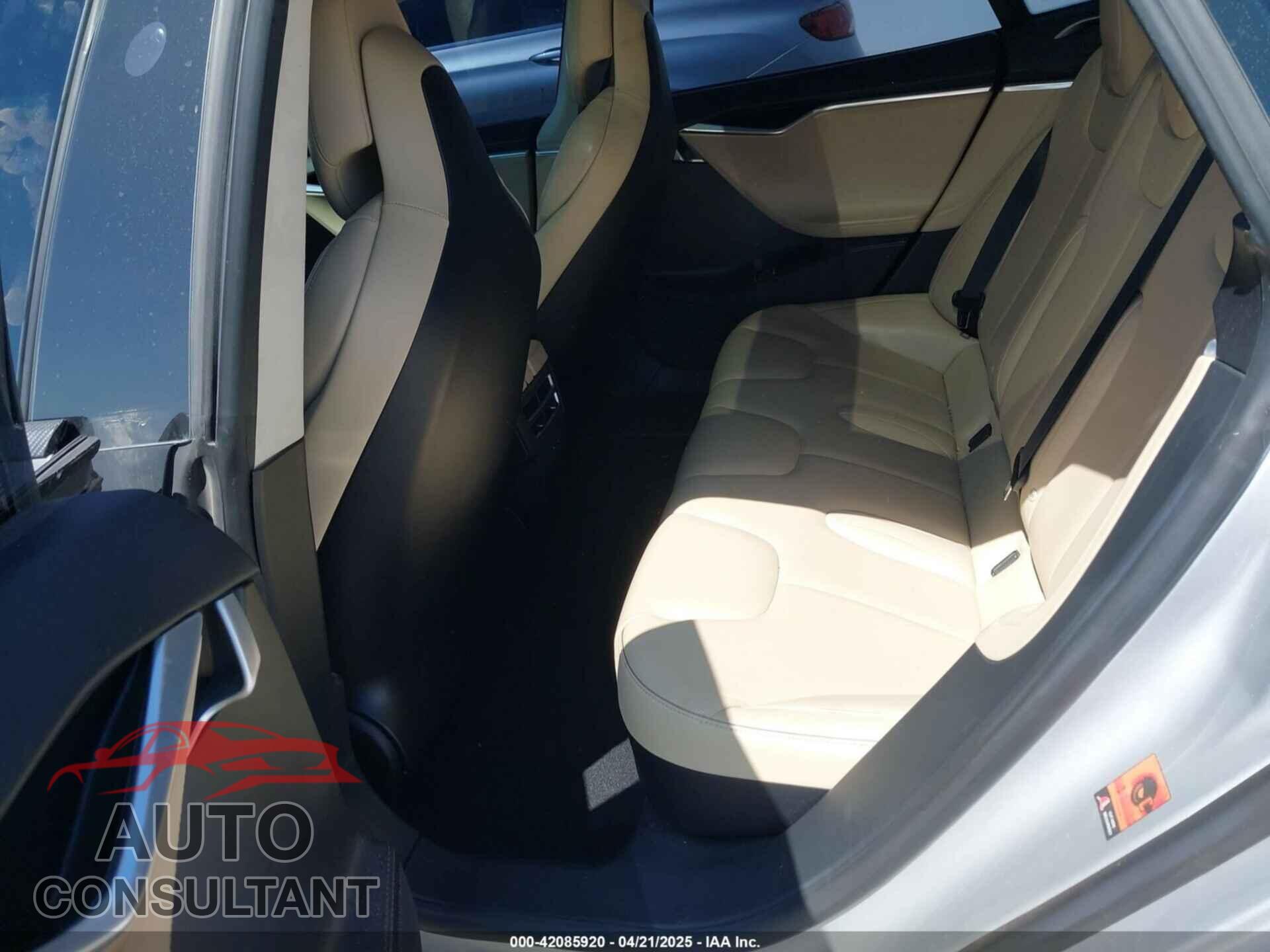 TESLA MODEL S 2016 - 5YJSA1E48GF171355