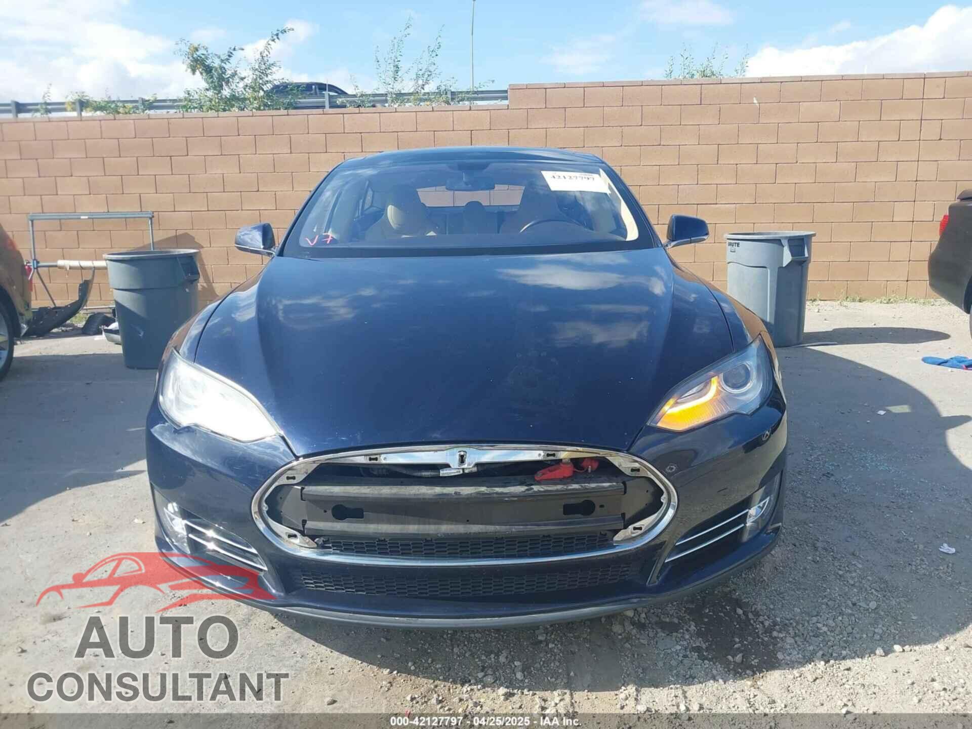 TESLA MODEL S 2013 - 5YJSA1CN8DFP07177