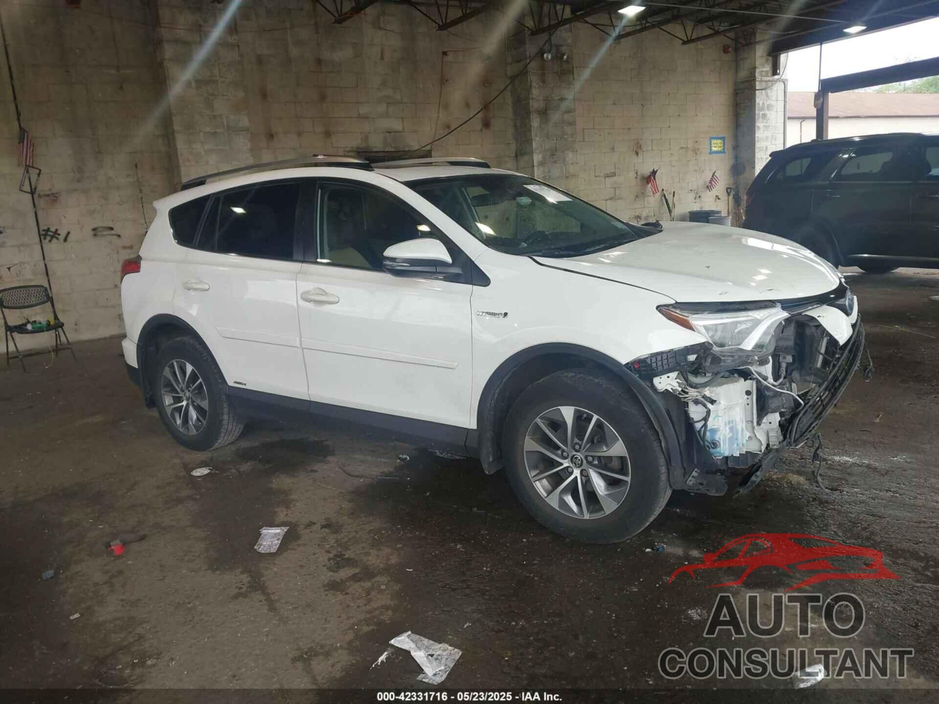 TOYOTA RAV4 HYBRID 2017 - JTMRJREV4HD064186