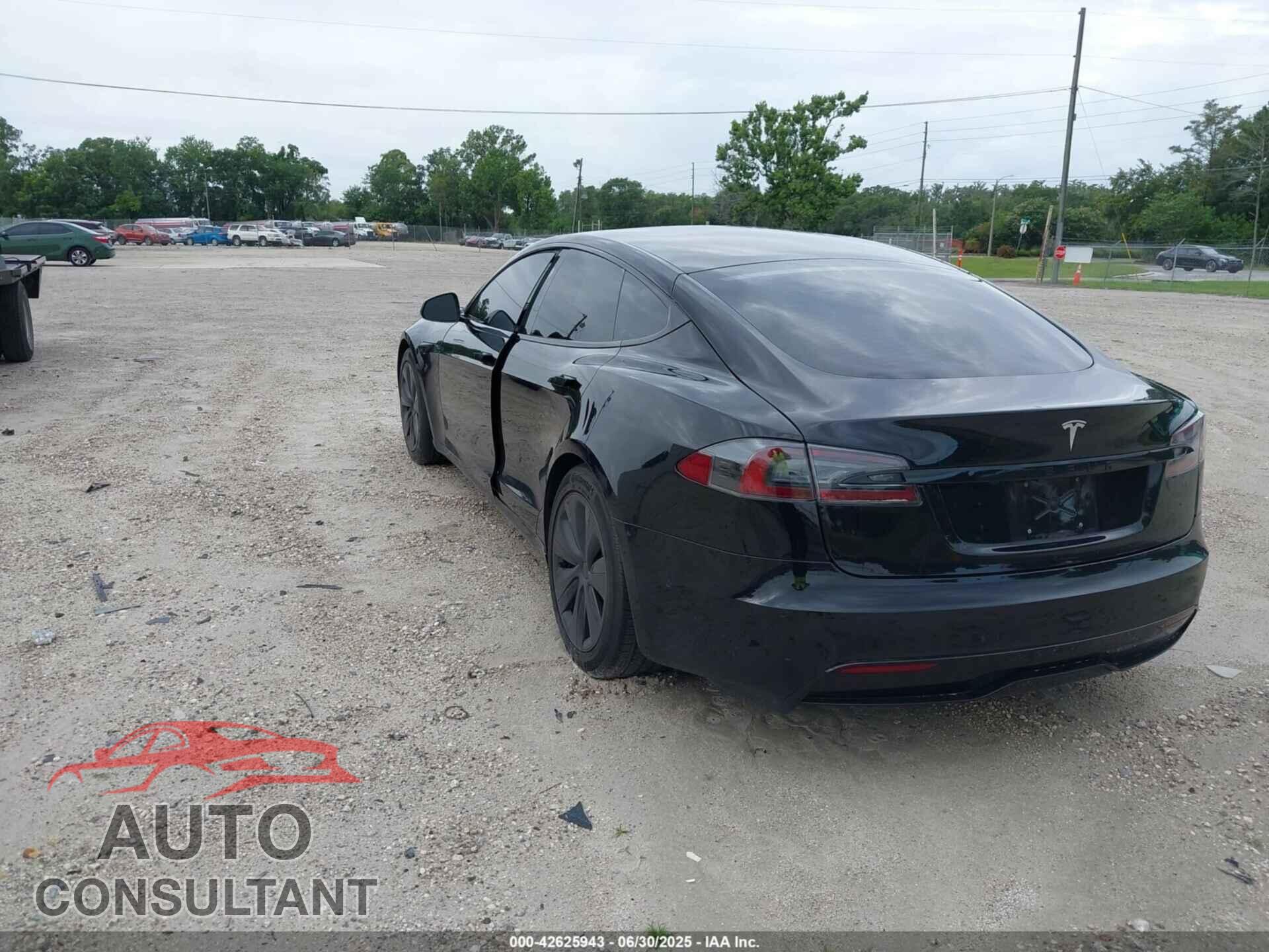 TESLA MODEL S 2022 - 5YJSA1E51NF472152