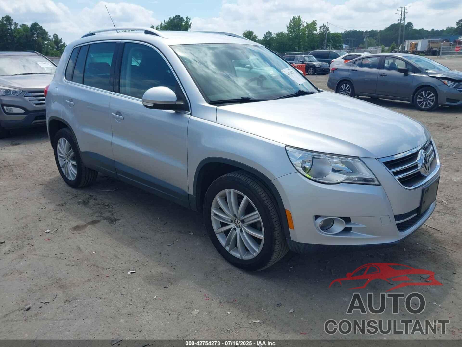 VOLKSWAGEN TIGUAN 2009 - WVGAV75N19W508048