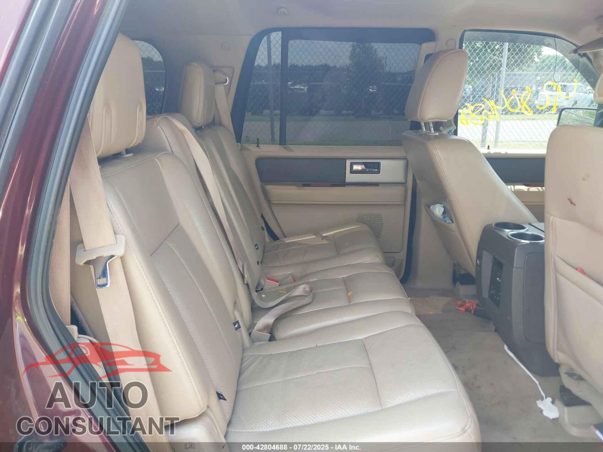 FORD EXPEDITION 2010 - 1FMJU1J57AEB63883