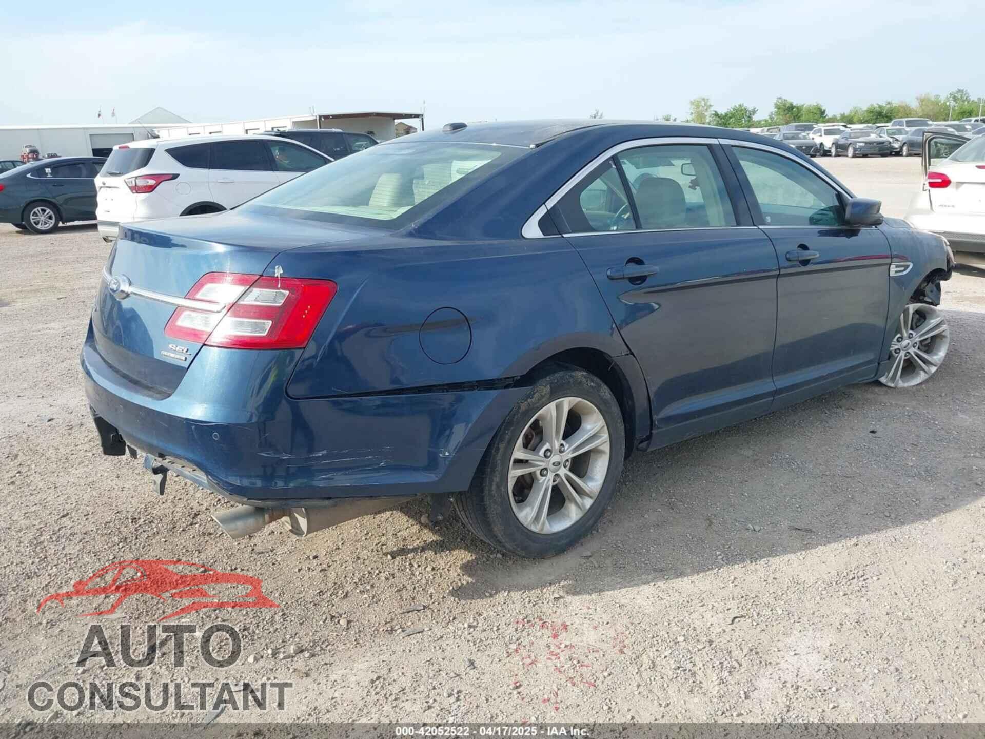 FORD TAURUS 2017 - 1FAHP2E82HG129455