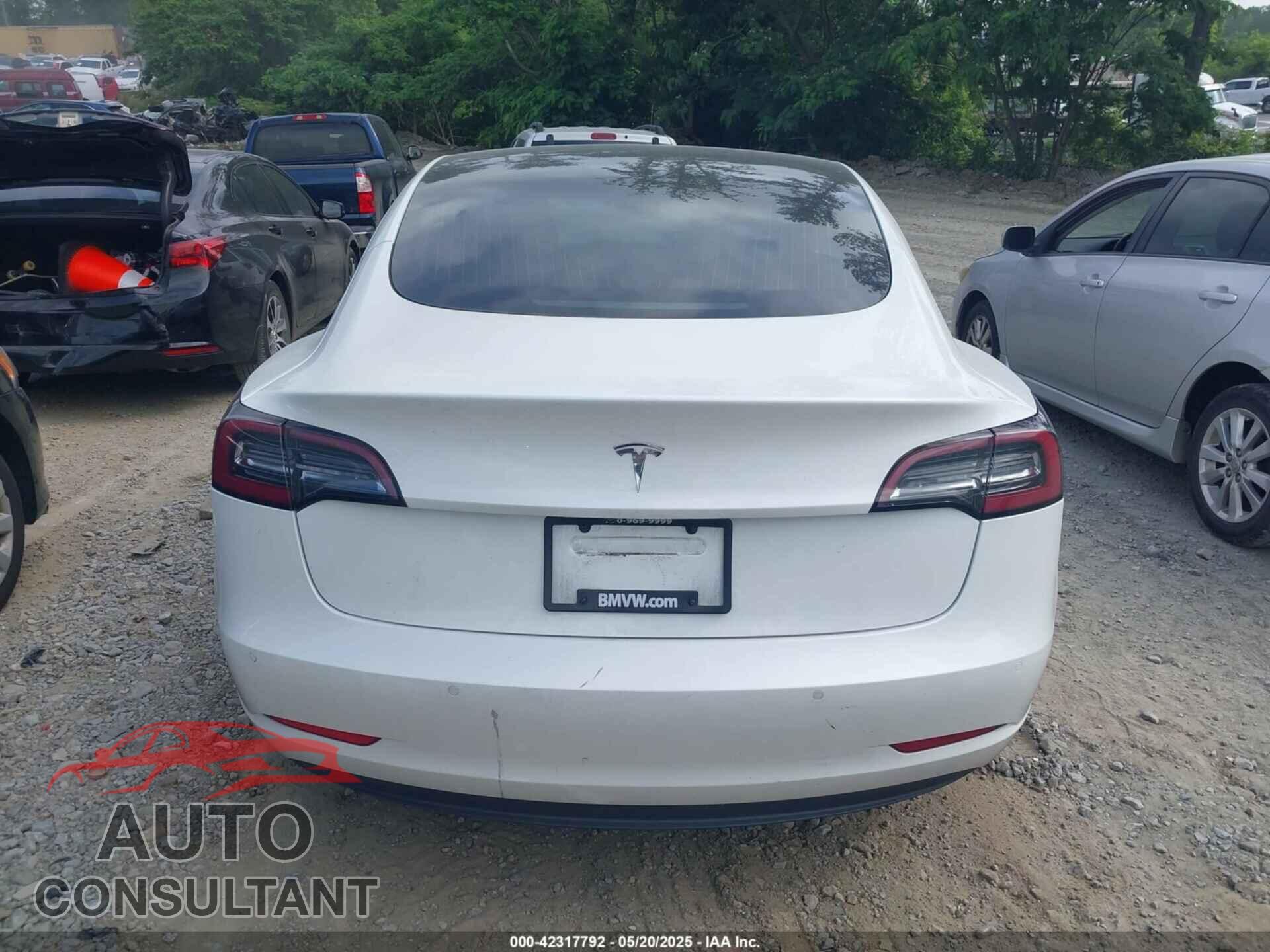 TESLA MODEL 3 2018 - 5YJ3E1EA4JF164893