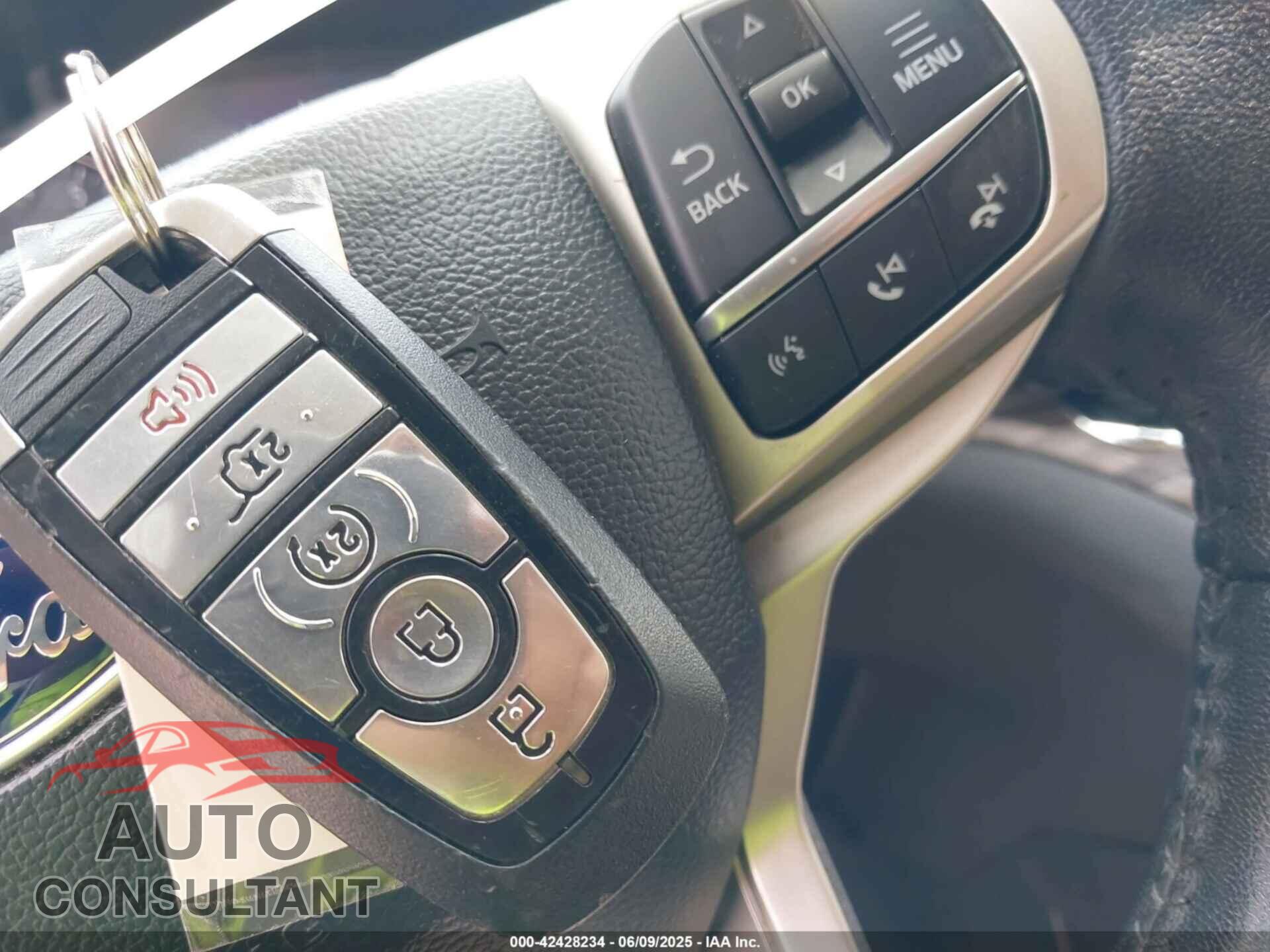FORD EXPLORER 2023 - 1FMSK7FH3PGA23620
